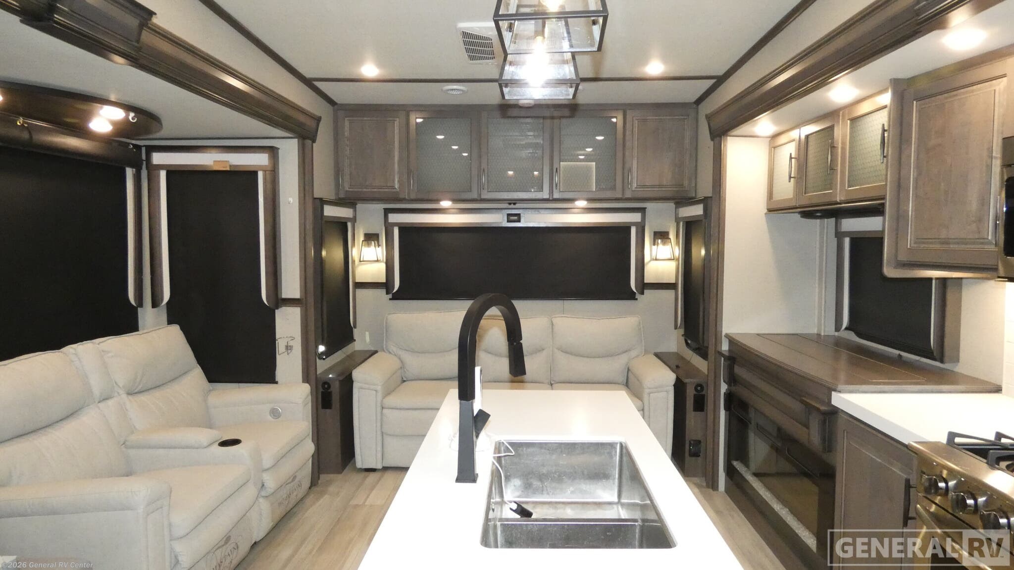 2022 Grand Design Solitude 310GK - Used Fifth Wheel For Sale by General RV Center in Clarkston, Michigan