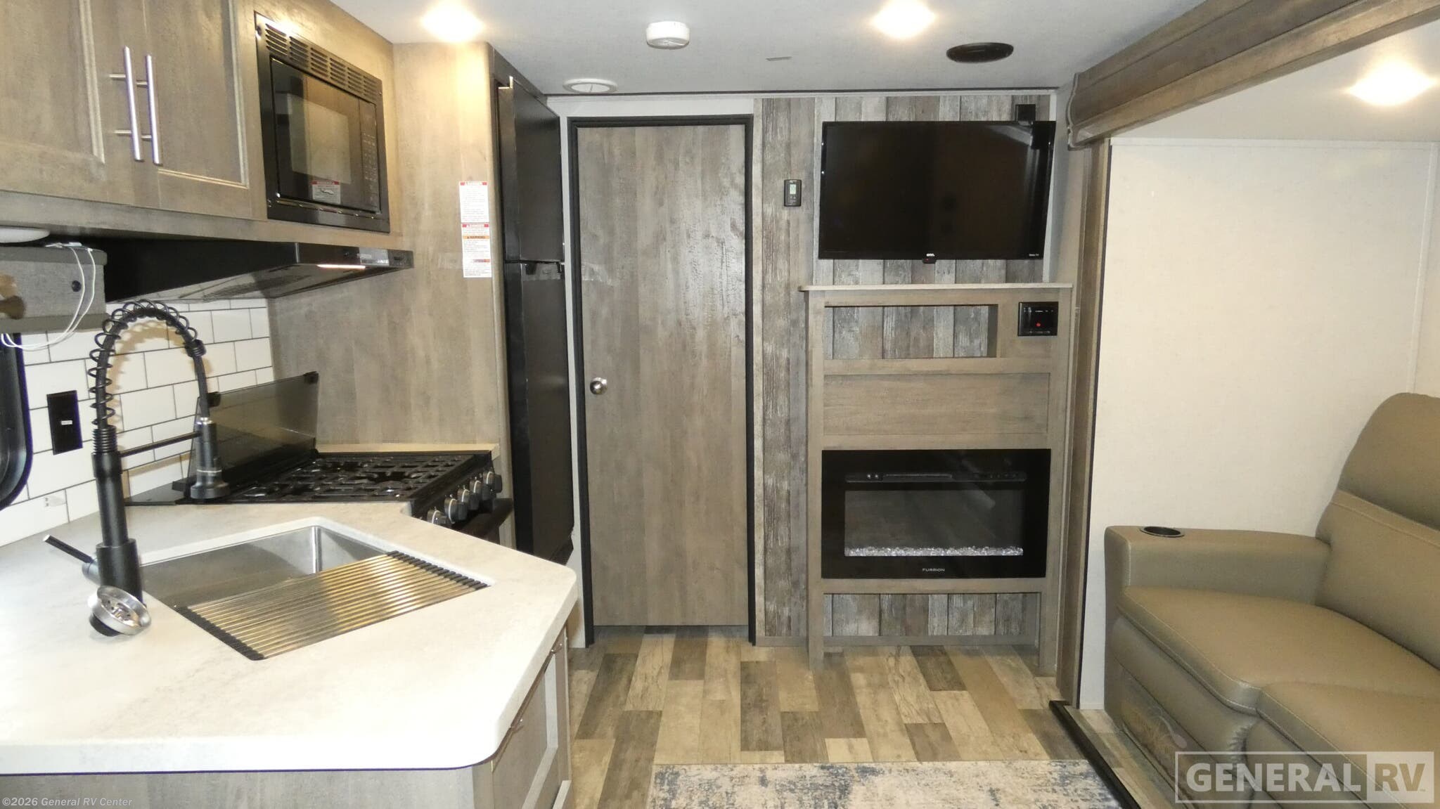 2022 Forest River XLR Micro Boost 27LRLE - Used Toy Hauler For Sale by General RV Center in Clarkston, Michigan