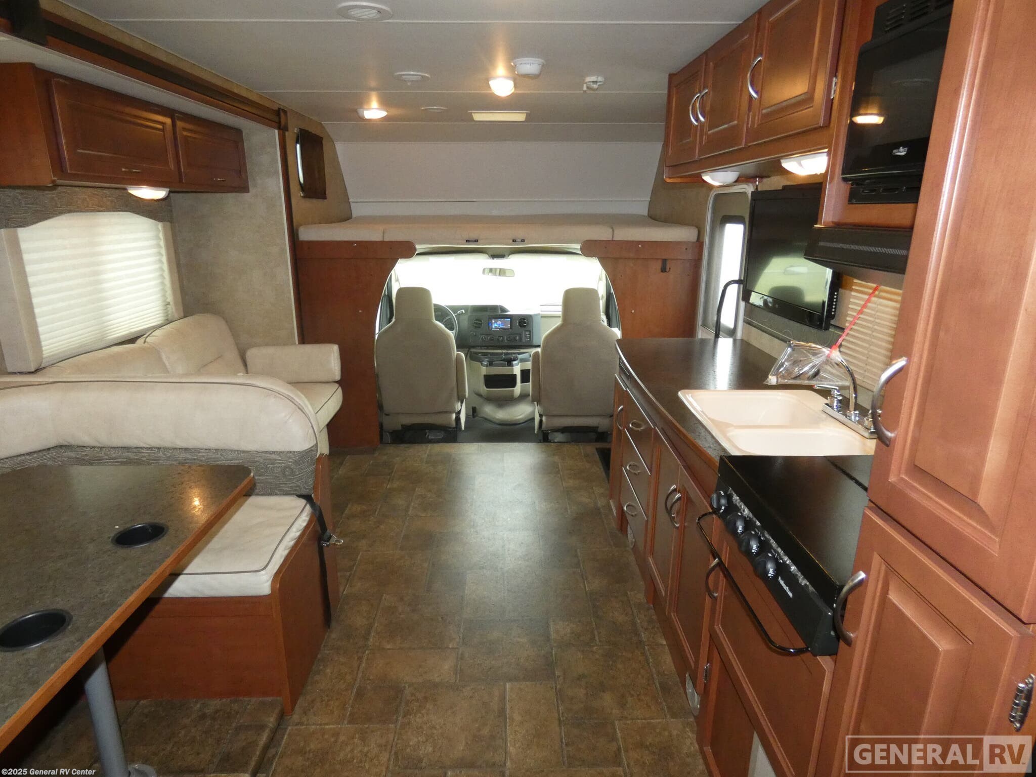 Used 2014 Winnebago Minnie Winnie 31K-1S available in Clarkston, Michigan