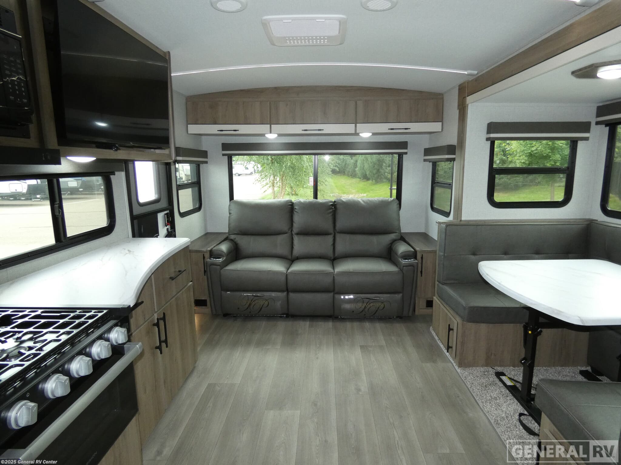 2024 Grand Design Imagine 2500RL-1S - Used Travel Trailer For Sale by General RV Center in Clarkston, Michigan
