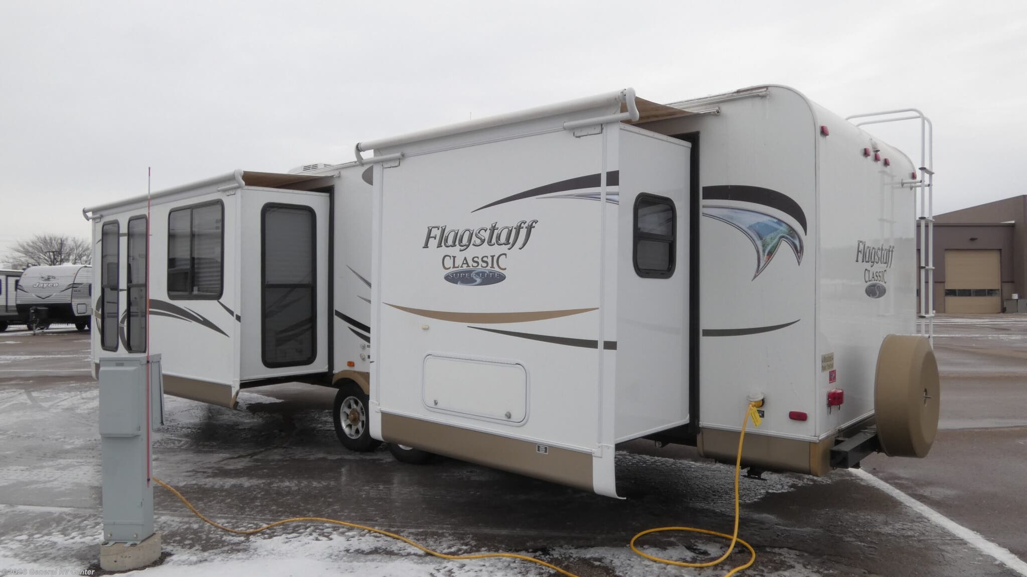 2011 Flagstaff Classic Super Lite 831FKBSS by Forest River from General RV Center in Clarkston, Michigan