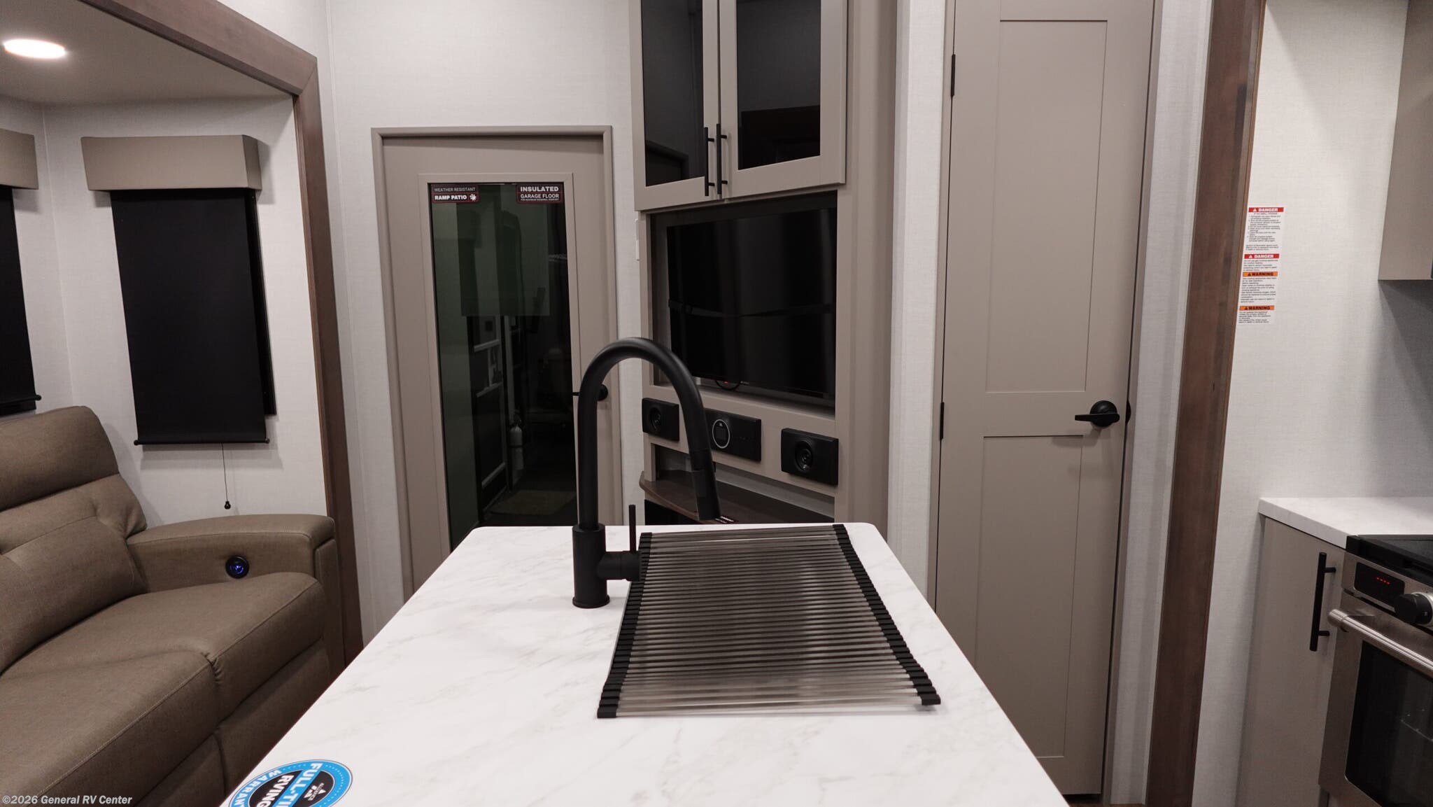 2026 Alliance RV Valor 35A14 - New Fifth Wheel For Sale by General RV Center in Clarkston, Michigan