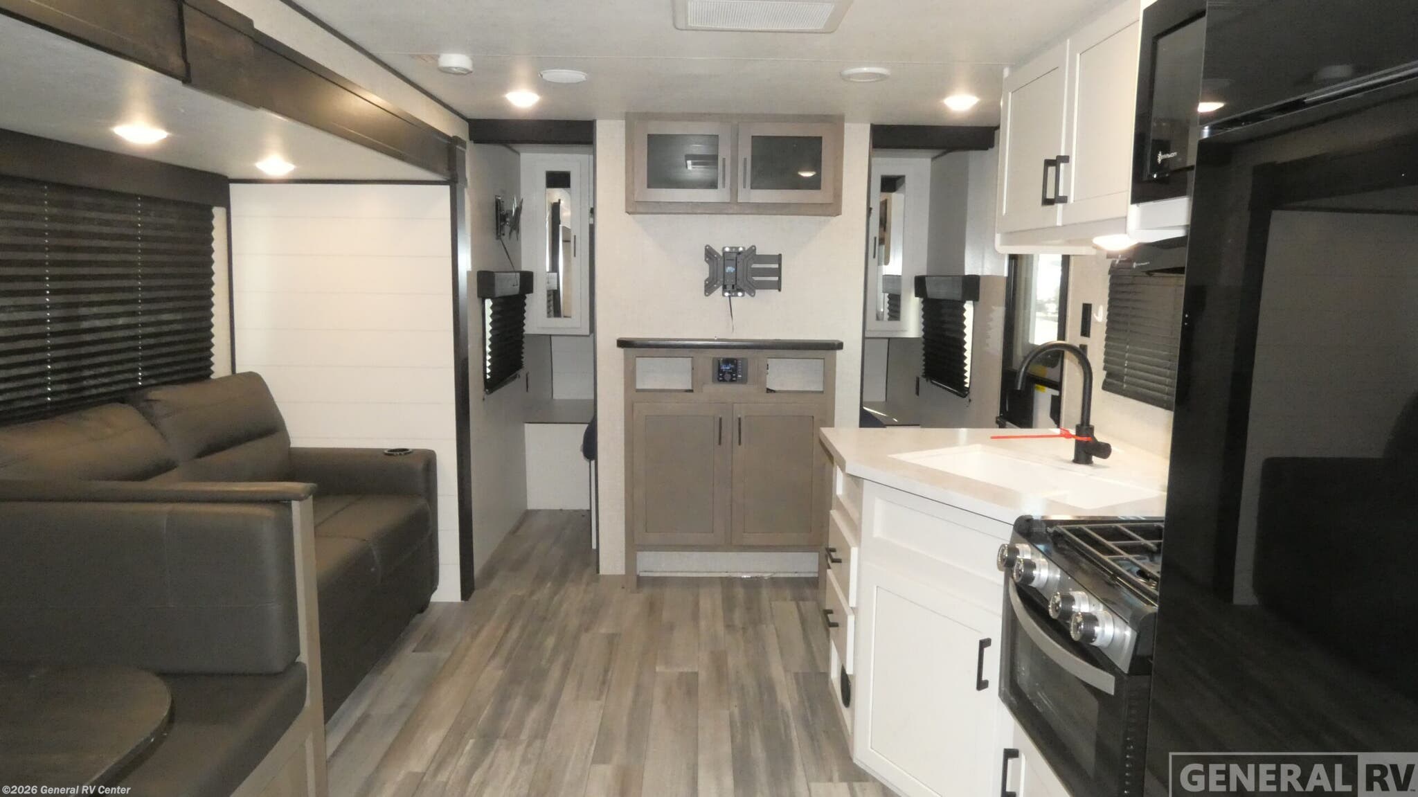 Used 2024 Jayco Jay Flight SLX 261BHS available in Clarkston, Michigan