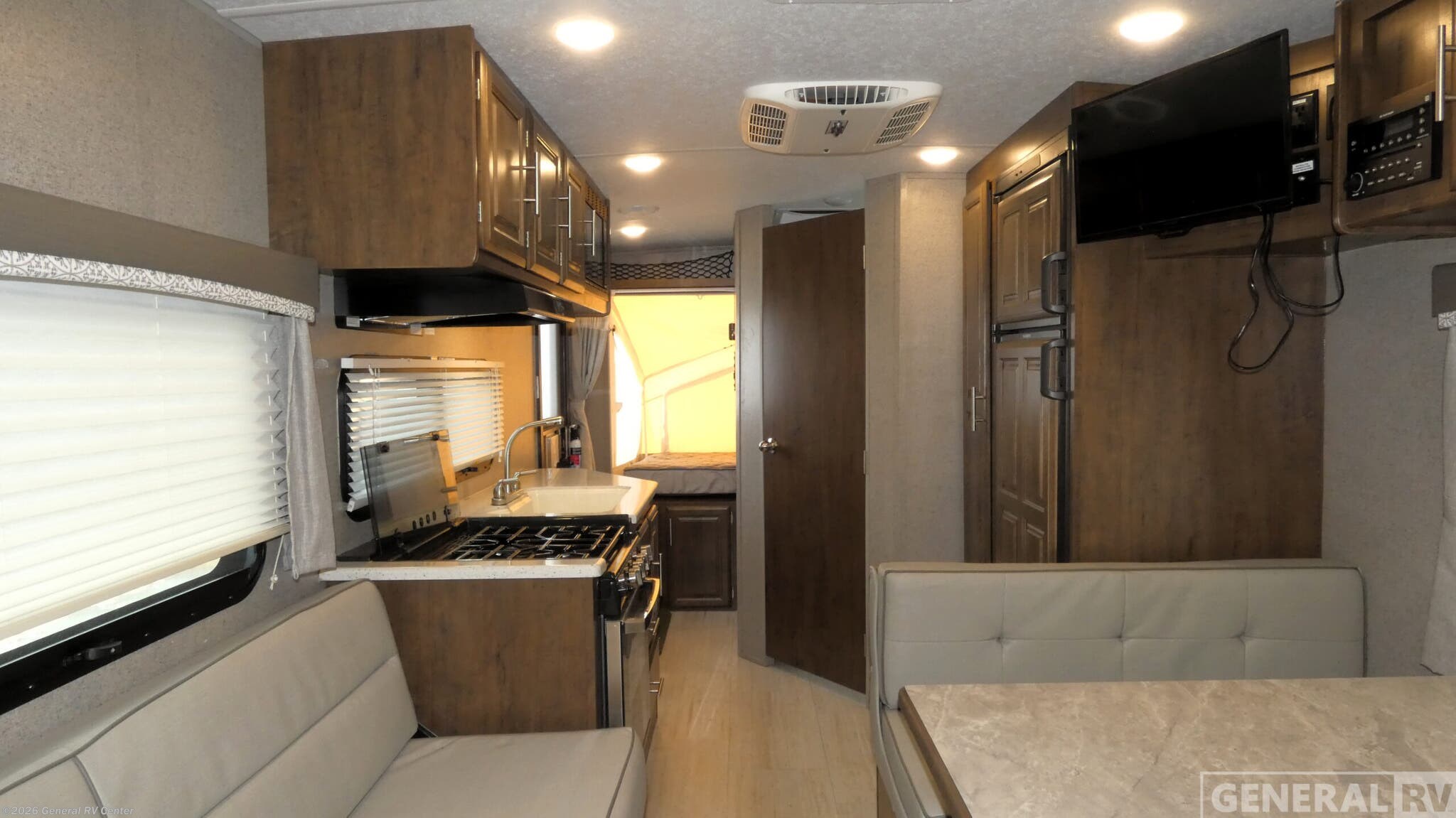 2019 Forest River Rockwood Roo 19 - Used Expandable Trailer For Sale by General RV Center in Clarkston, Michigan