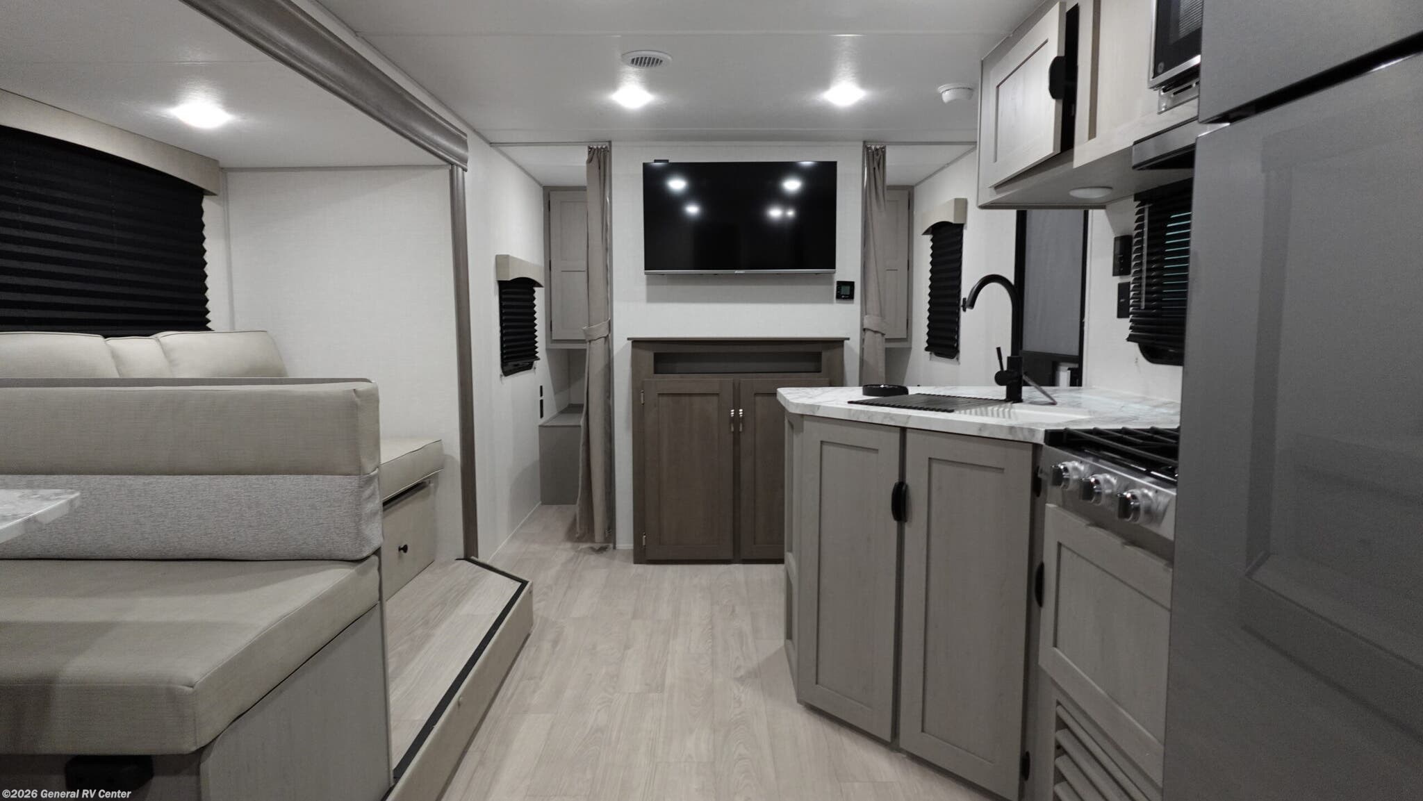 New 2026 Coachmen Clipper 262DBS available in Clarkston, Michigan