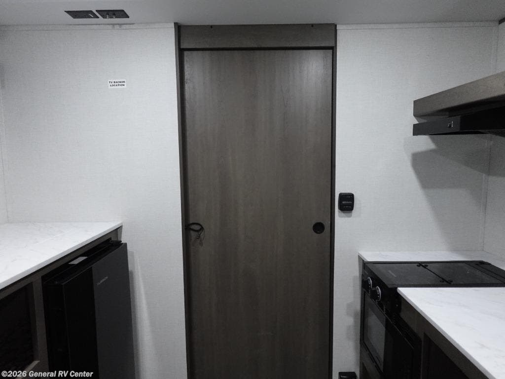 2026 Grand Design TRANSCEND-ONE 131DL - New Travel Trailer For Sale by General RV Center in Clarkston, Michigan