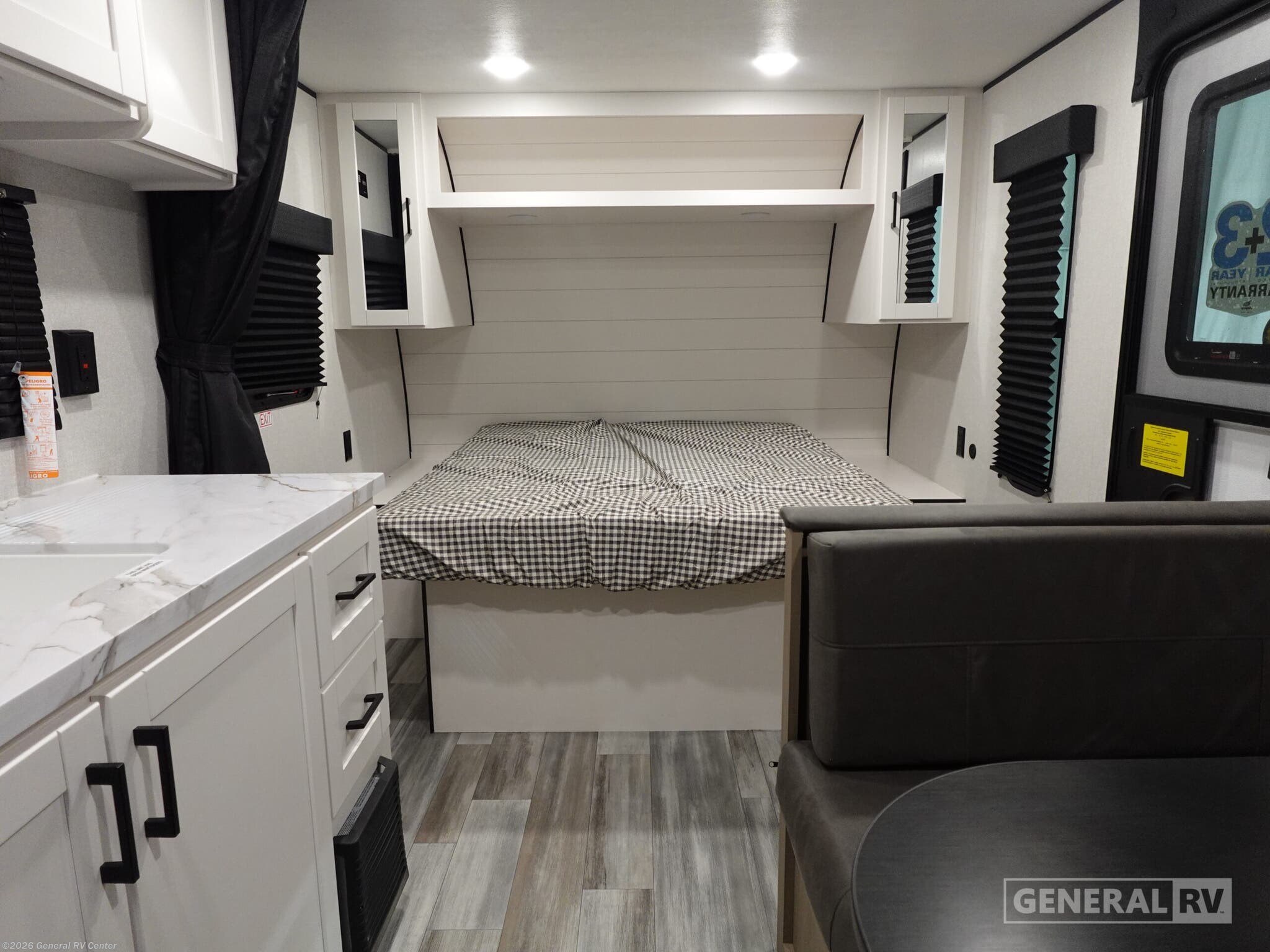 New 2026 Jayco Flight 175FQ available in Clarkston, Michigan