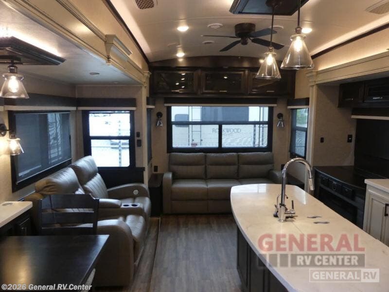 2022 Jayco Pinnacle 32RLTS - Used Fifth Wheel For Sale by General RV Center in Clarkston, Michigan