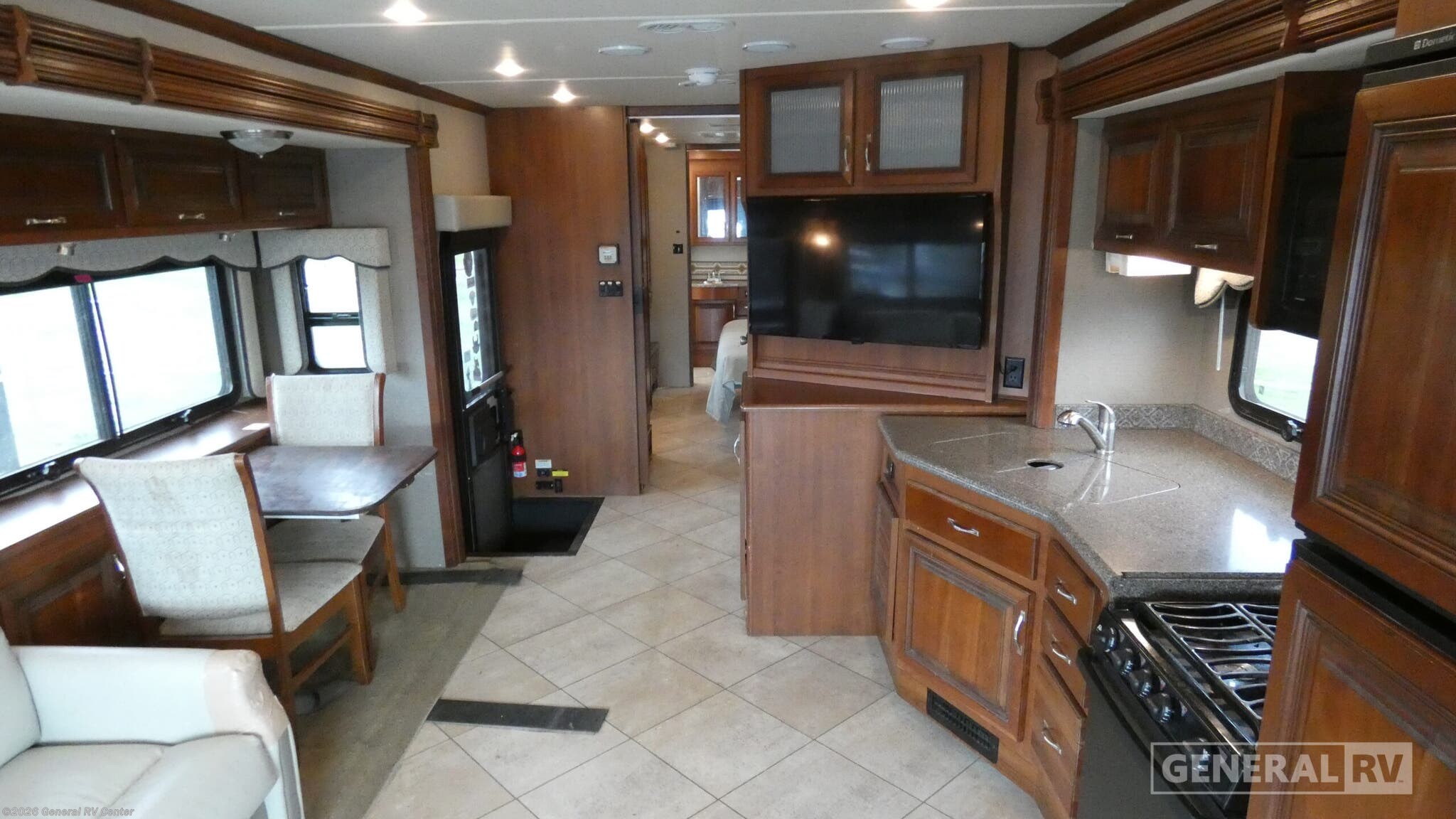 2015 Holiday Rambler Vacationer 36DBT - Used Class A For Sale by General RV Center in Clarkston, Michigan