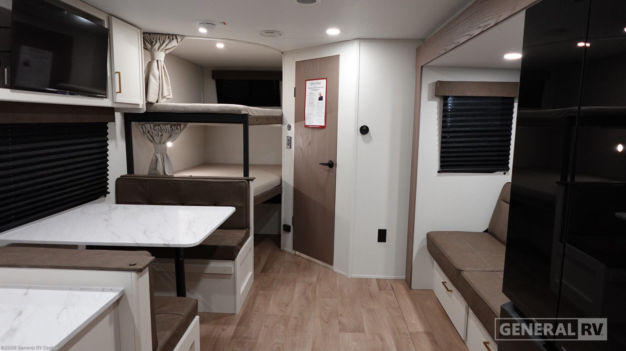 2026 Grand Design TRANSCEND-XPLOR 26BHX - New Travel Trailer For Sale by General RV Center in Clarkston, Michigan