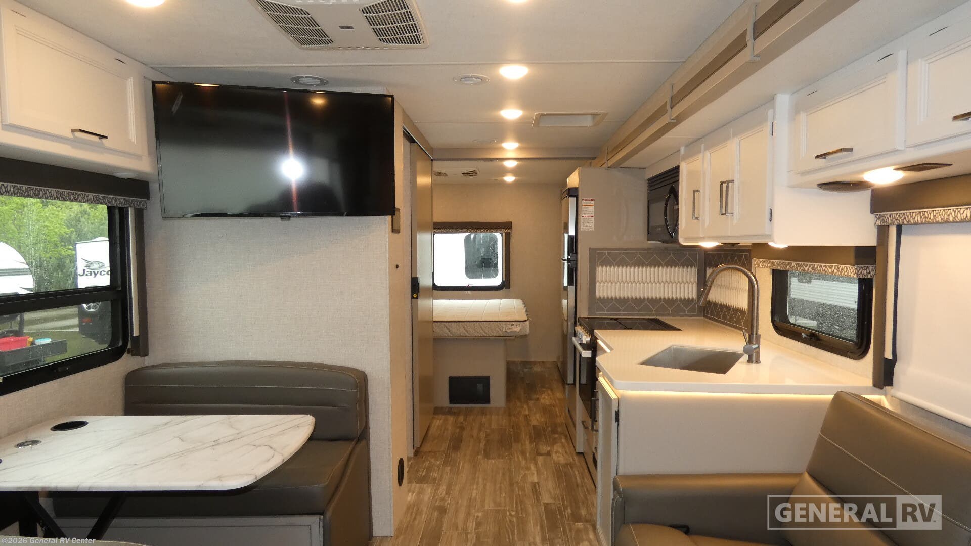 2025 Thor Motor Coach Hurricane 29M - Used Class A For Sale by General RV Center in Clarkston, Michigan