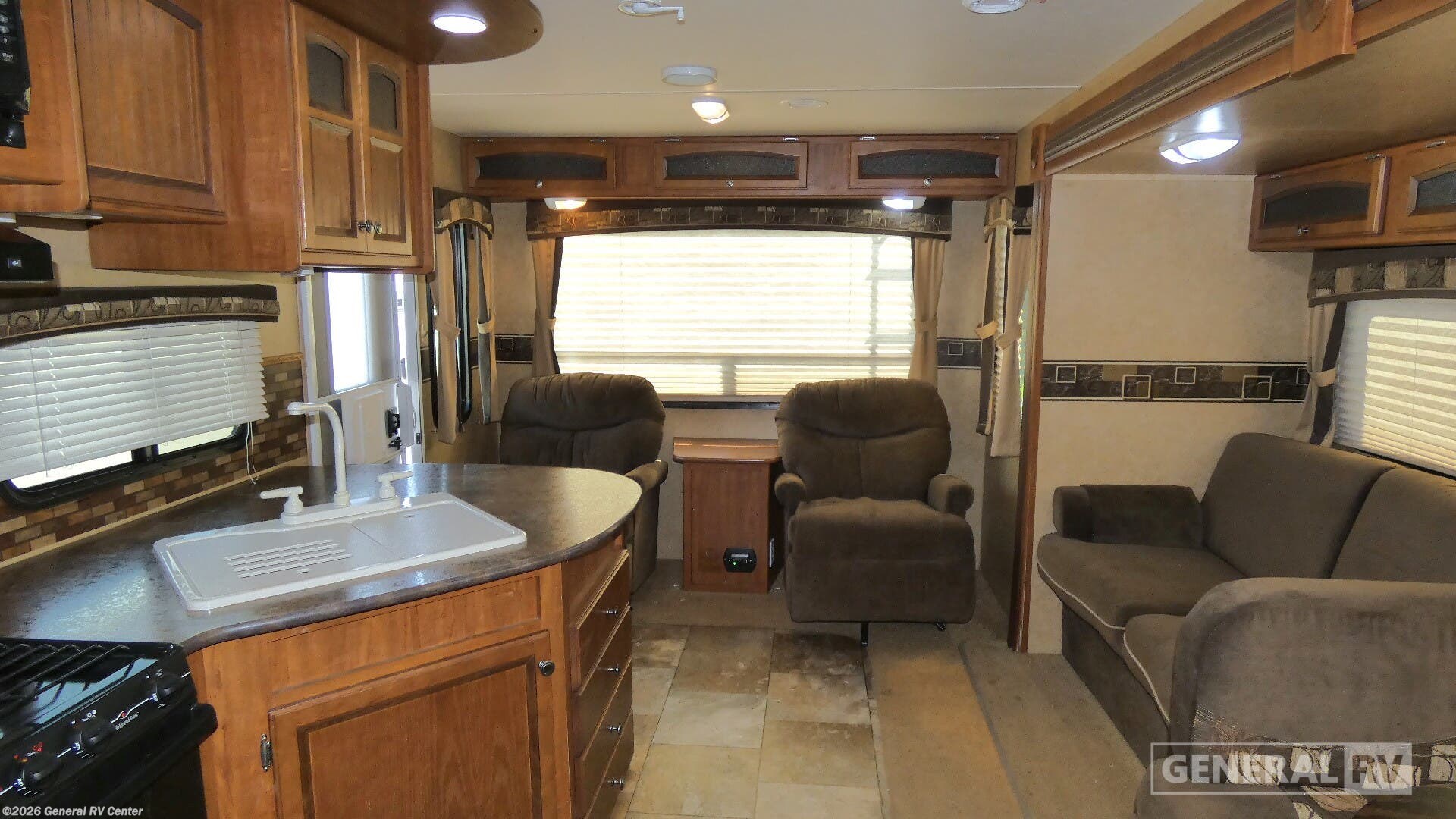 2013 Jayco White Hawk 27DSRL - Used Travel Trailer For Sale by General RV Center in Clarkston, Michigan