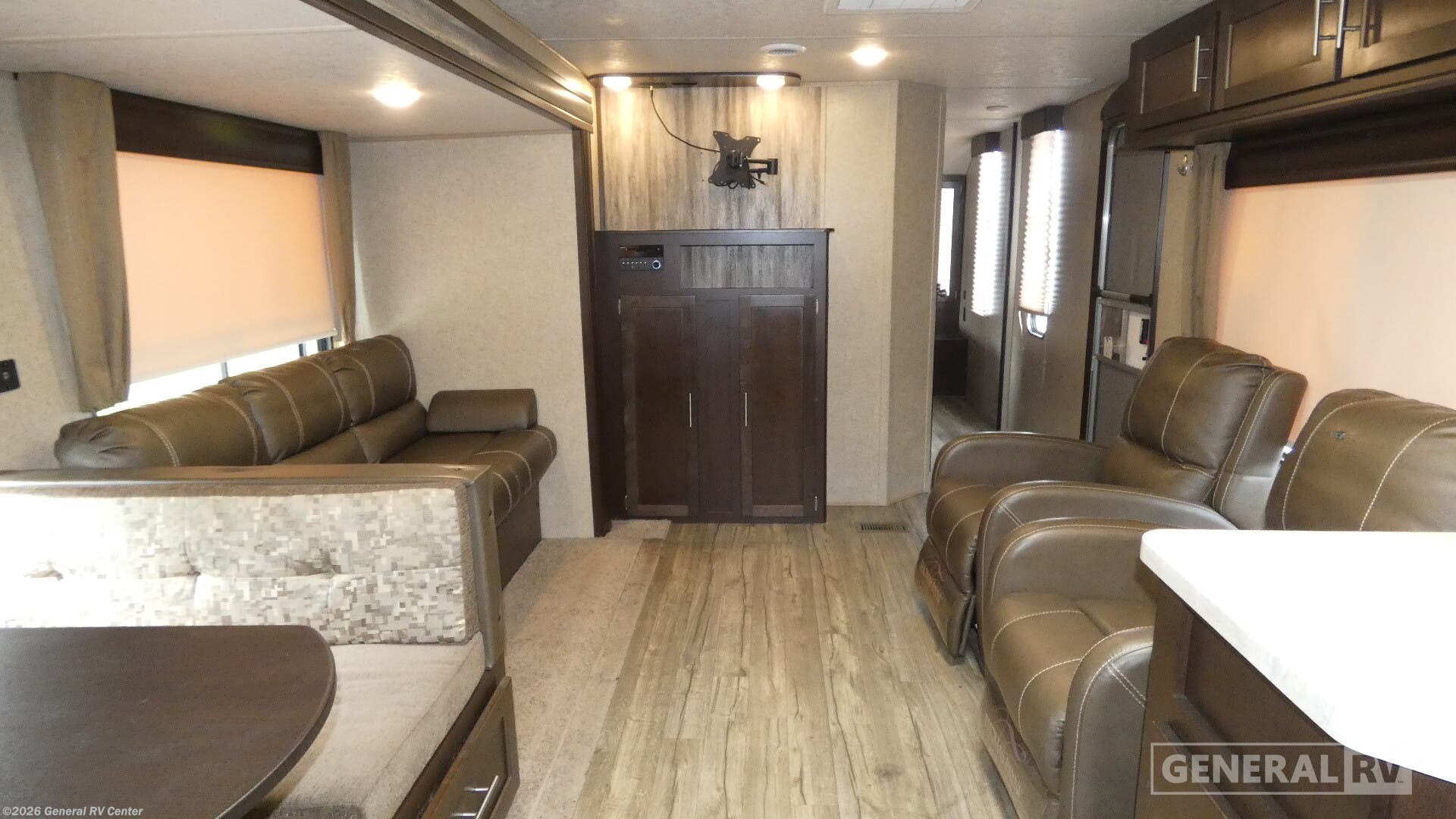 Used 2018 Forest River Cherokee 274RK available in Clarkston, Michigan