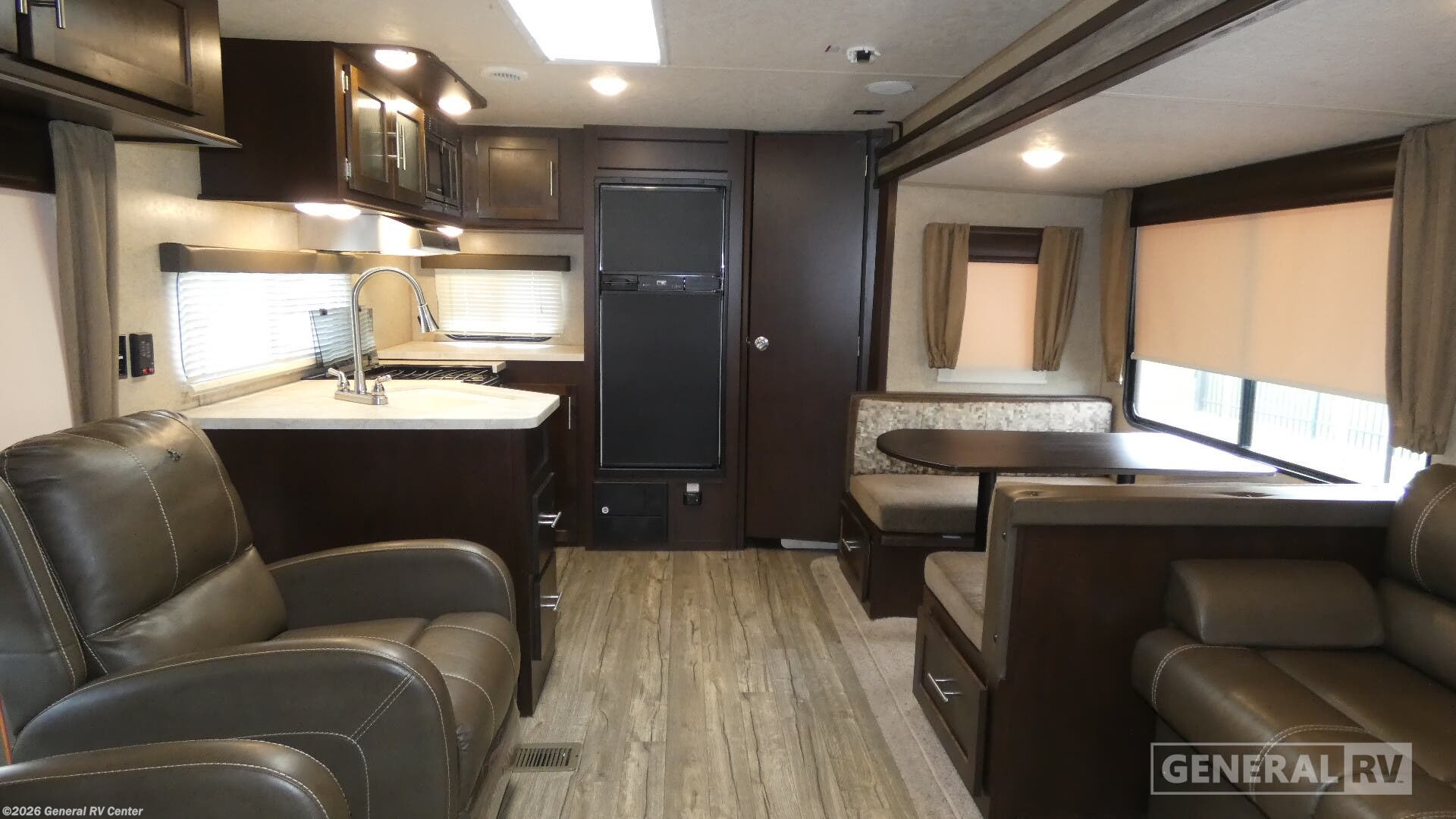 2018 Forest River Cherokee 274RK - Used Travel Trailer For Sale by General RV Center in Clarkston, Michigan