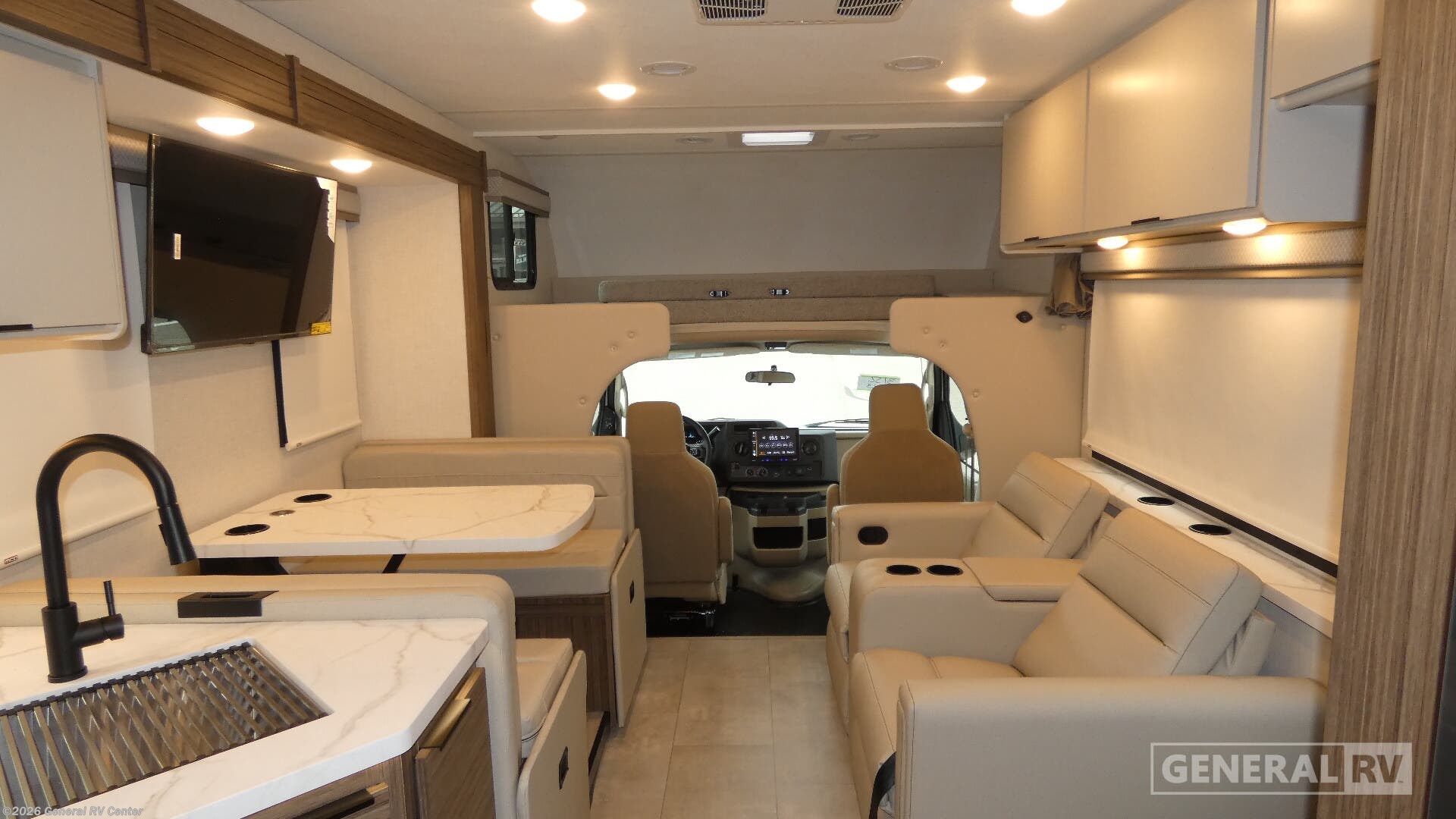 New 2026 Thor Motor Coach Pasadena SE SL31 available in Clarkston, Michigan