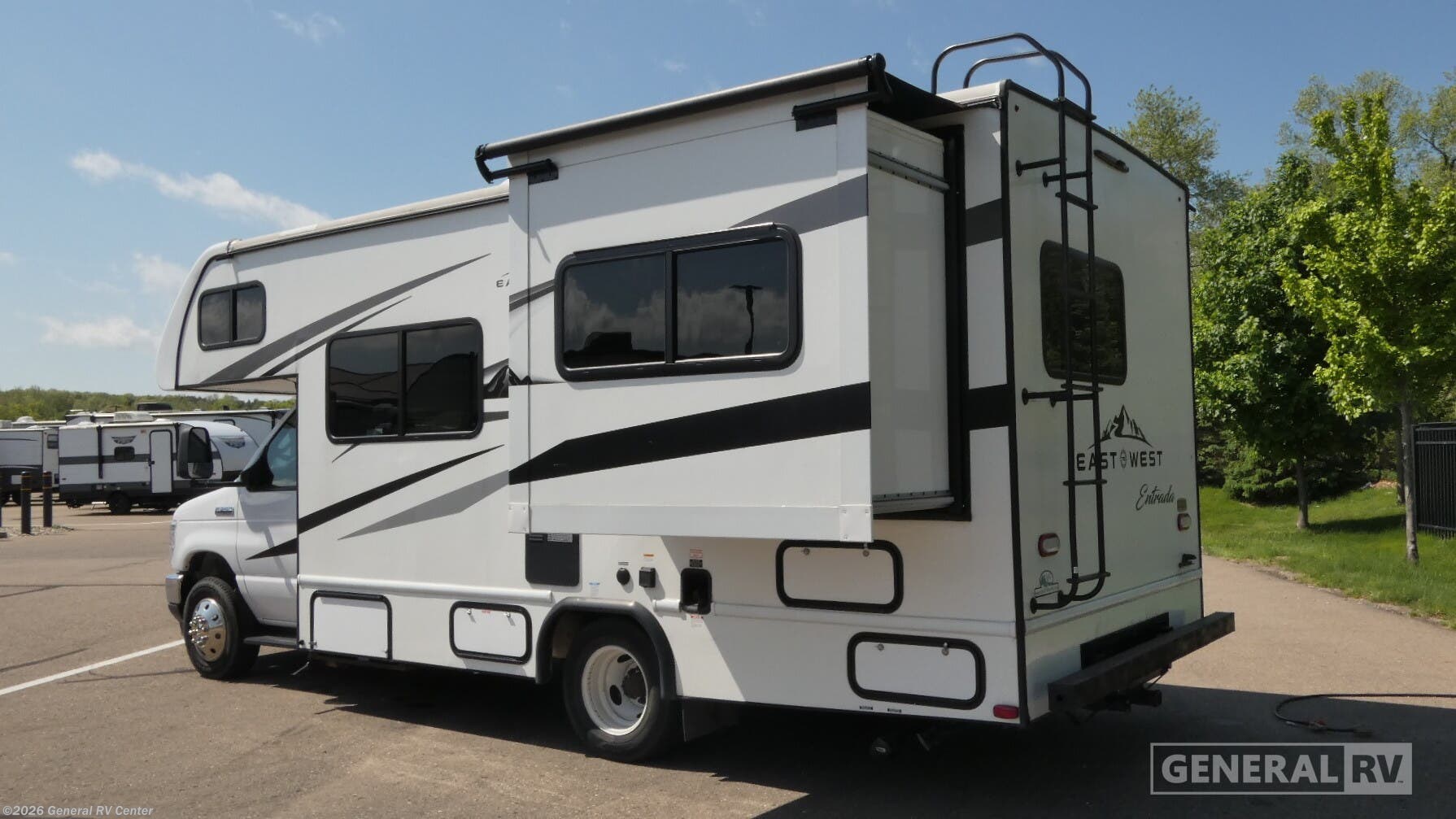 2022 Entrada 2200S by East to West from General RV Center in Clarkston, Michigan