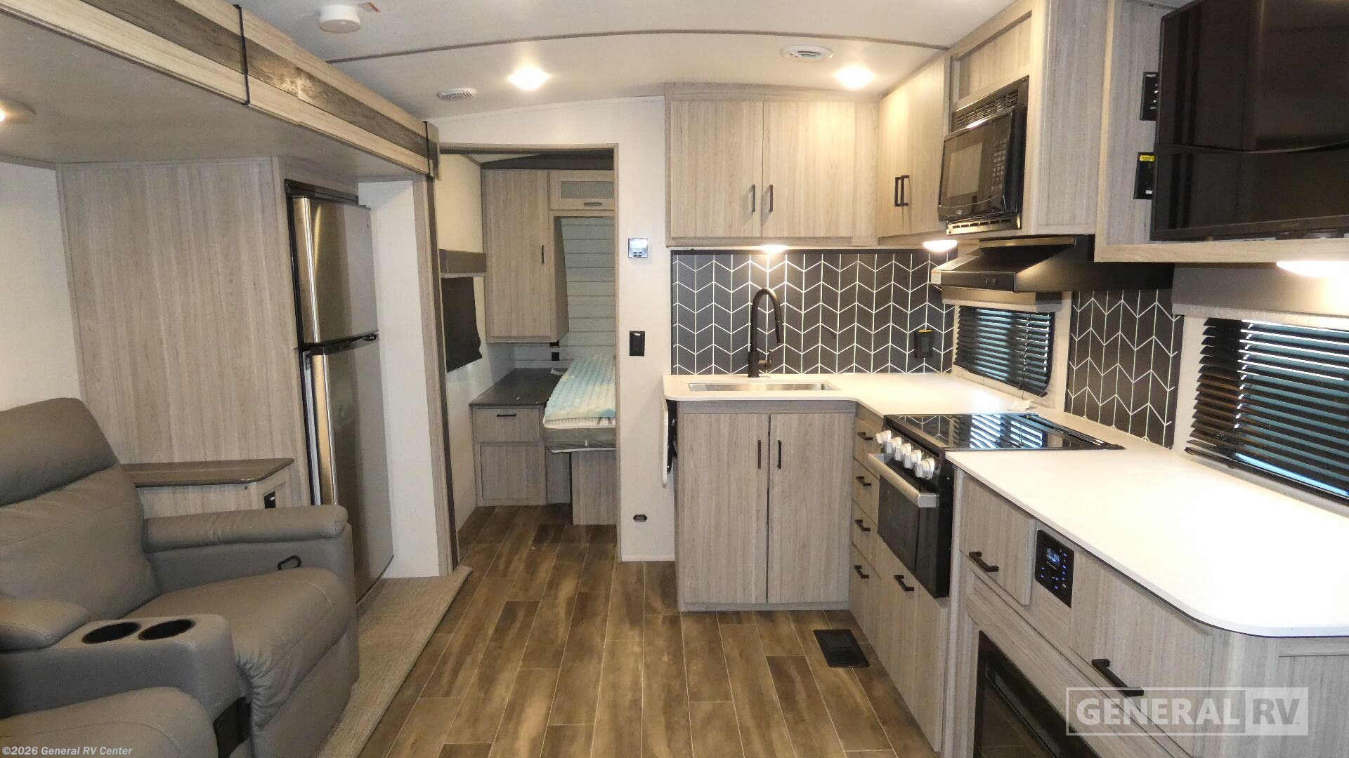 Used 2022 Keystone Passport 2400RB available in Clarkston, Michigan