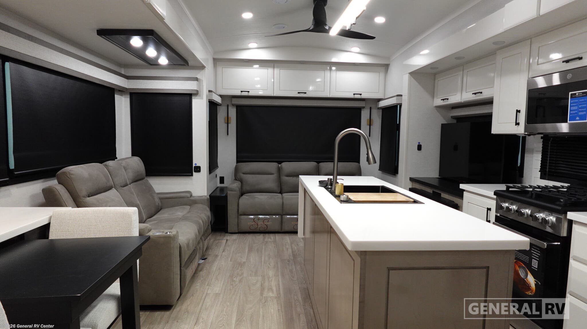 2027 Jayco Pinnacle 36FBTS - New Fifth Wheel For Sale by General RV Center in Clarkston, Michigan