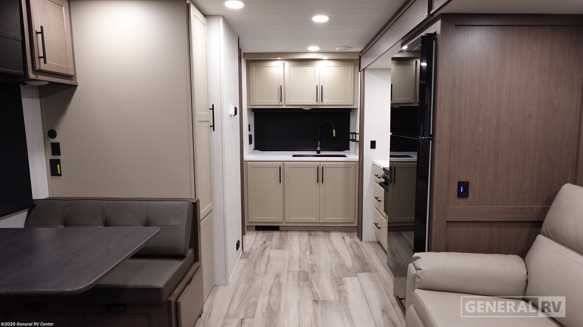 2027 Keystone Cougar Half Ton 22MLS - New Travel Trailer For Sale by General RV Center in Clarkston, Michigan