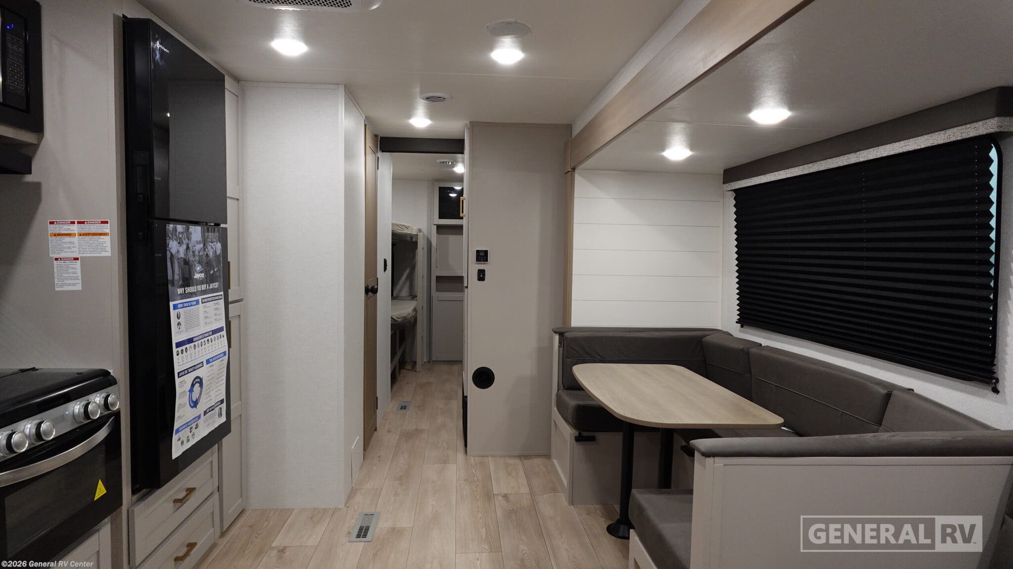 2027 Jayco Jay Flight SLX 321BDS - New Travel Trailer For Sale by General RV Center in Clarkston, Michigan