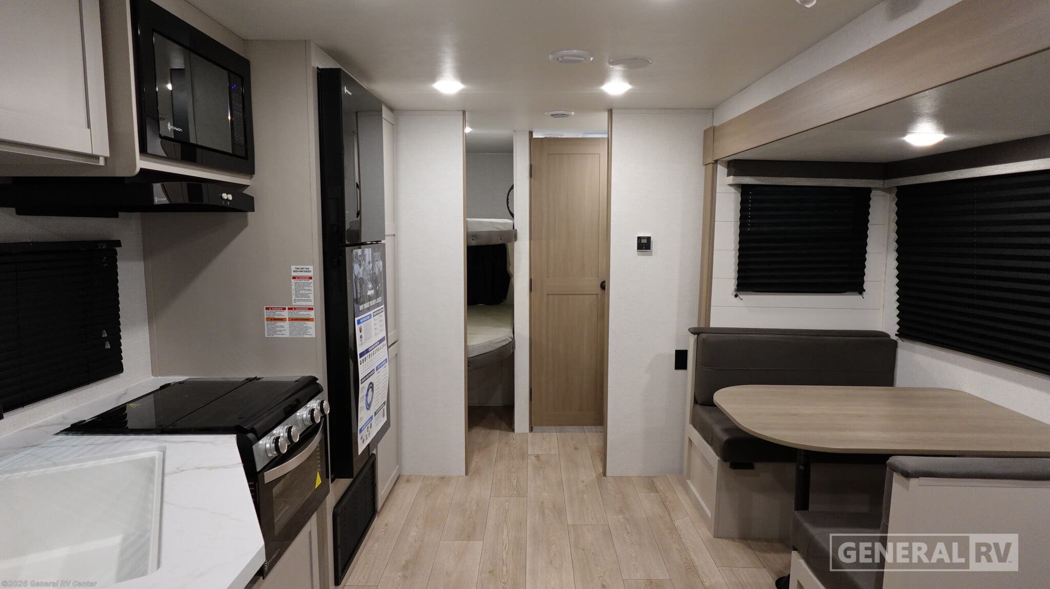 2027 Jayco FLIGHT 261BHS - New Travel Trailer For Sale by General RV Center in Clarkston, Michigan