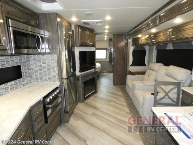 2023 Bounder 33C by Fleetwood from General RV Center in Ocala, Florida