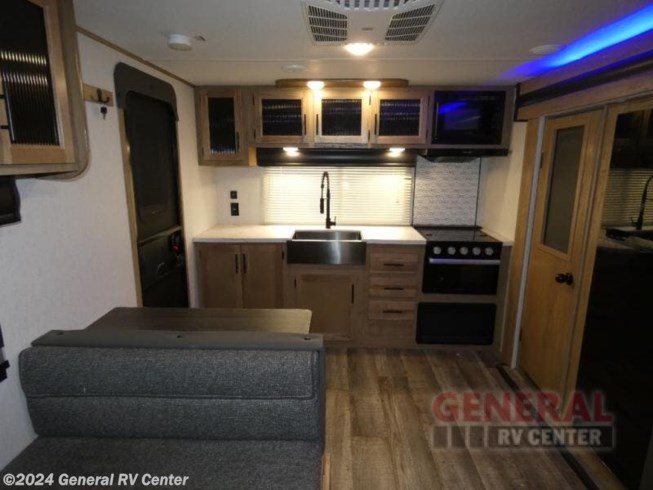 2023 Cherokee Alpha Wolf 23LDE-L by Forest River from General RV Center in Ocala, Florida