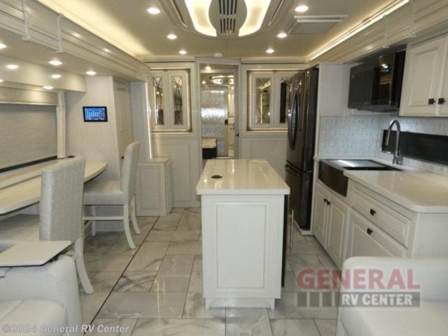2023 American Tradition 45T by American Coach from General RV Center in Ocala, Florida