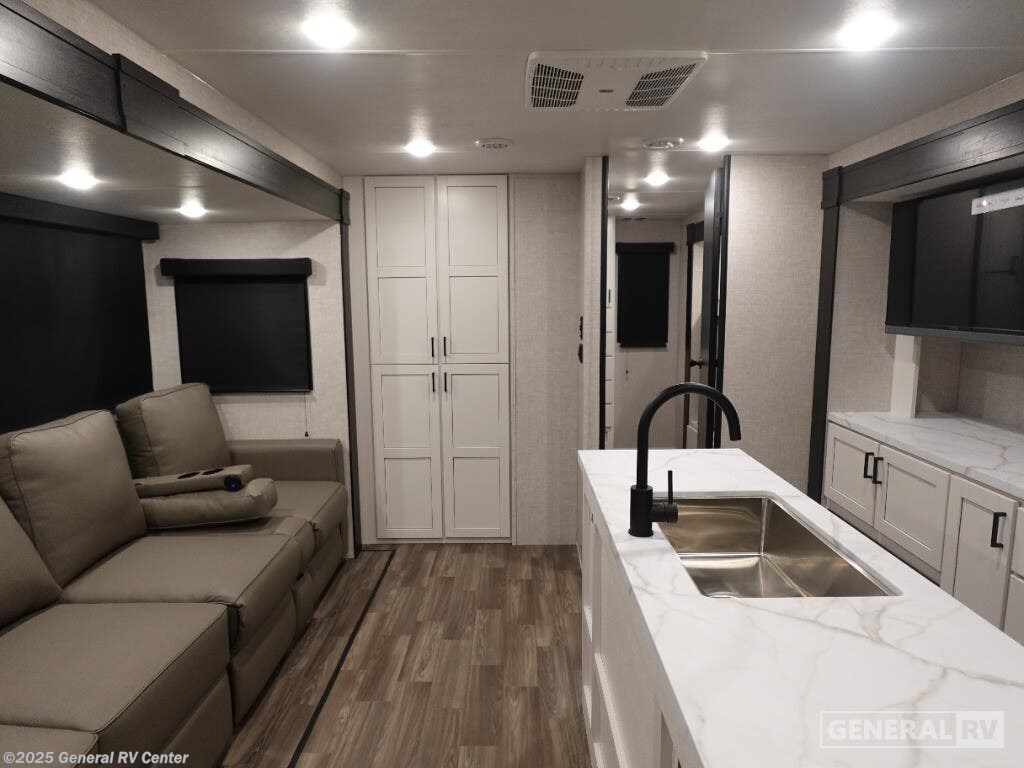 2025 Highland Ridge Open Range 321BHS - New Travel Trailer For Sale by General RV Center in Ocala, Florida