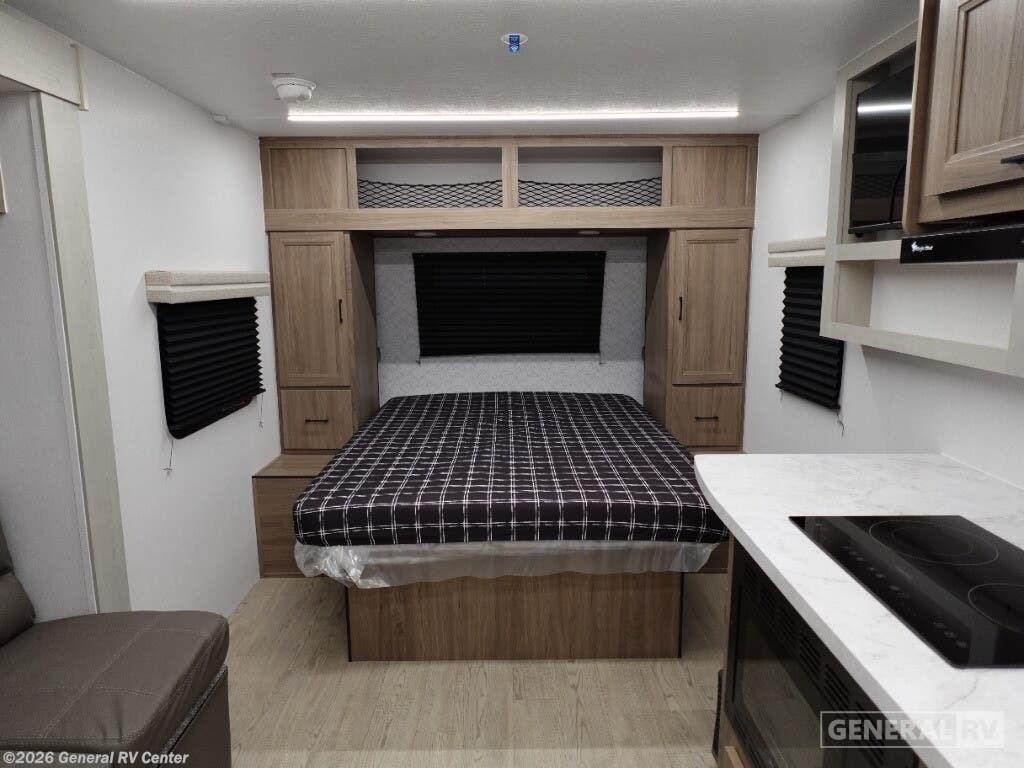 New 2026 Coachmen Freedom EXPRS 19SE available in Ocala, Florida