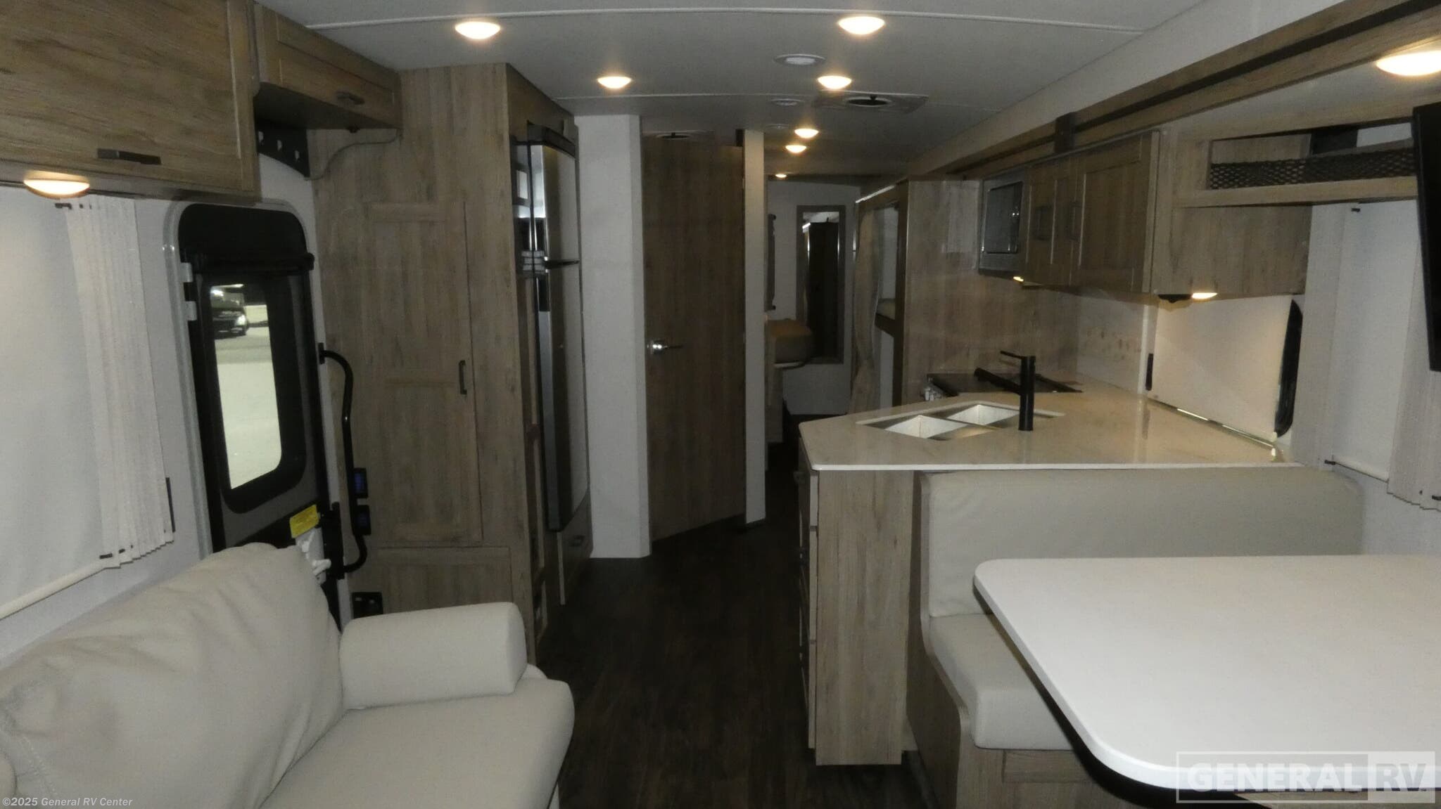 2025 Winnebago Sunstar 31B - New Class A For Sale by General RV Center in Ocala, Florida