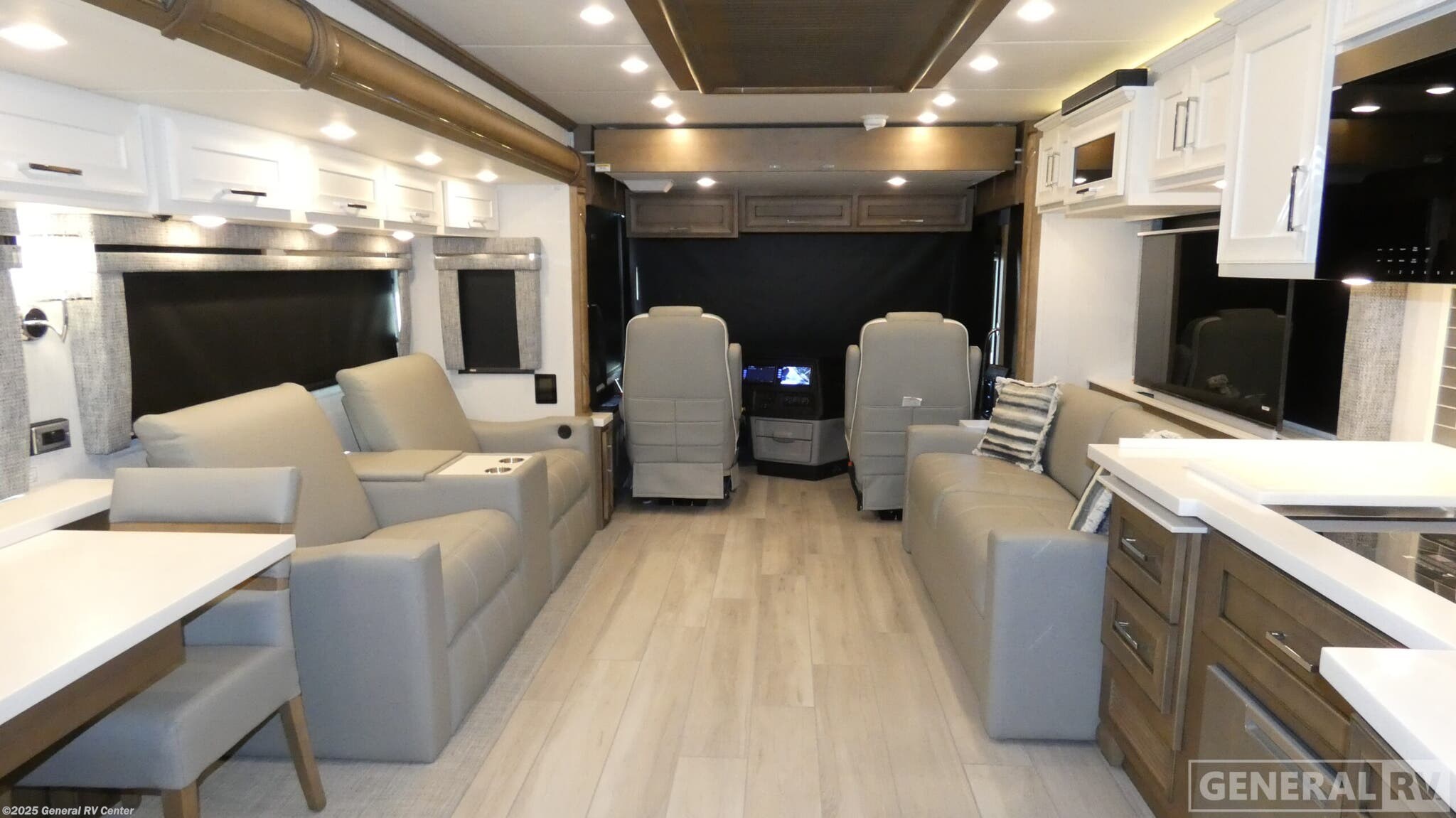 New 2026 Newmar Ventana 4369 available in Ocala, Florida