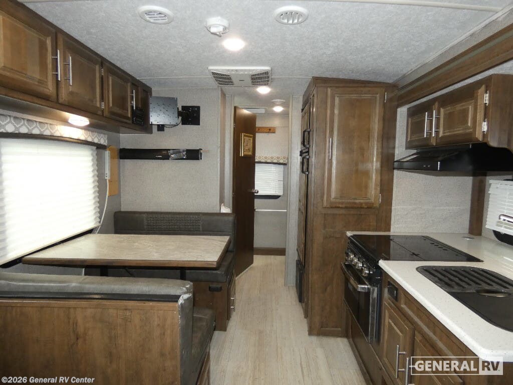 2019 Forest River Flagstaff MICROLITE 23FBKS - Used Travel Trailer For Sale by General RV Center in Ocala, Florida