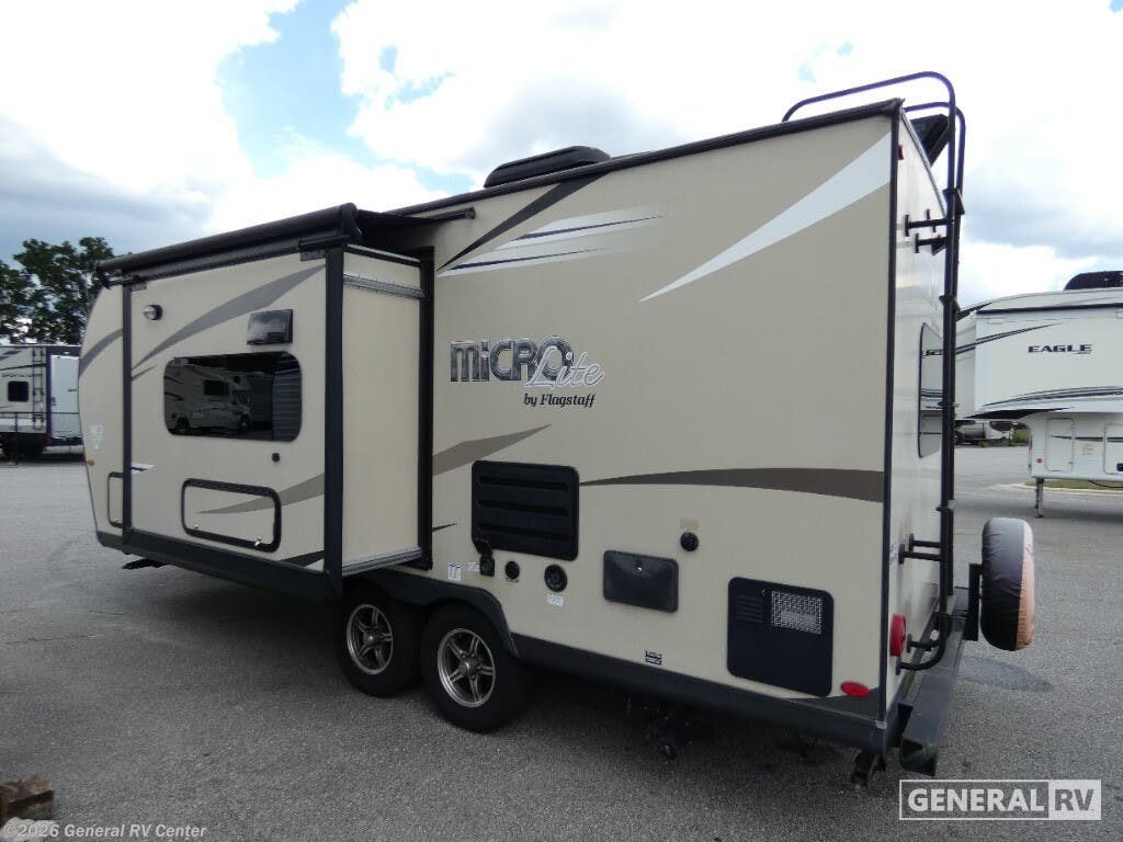 2019 Flagstaff MICROLITE 23FBKS by Forest River from General RV Center in Ocala, Florida