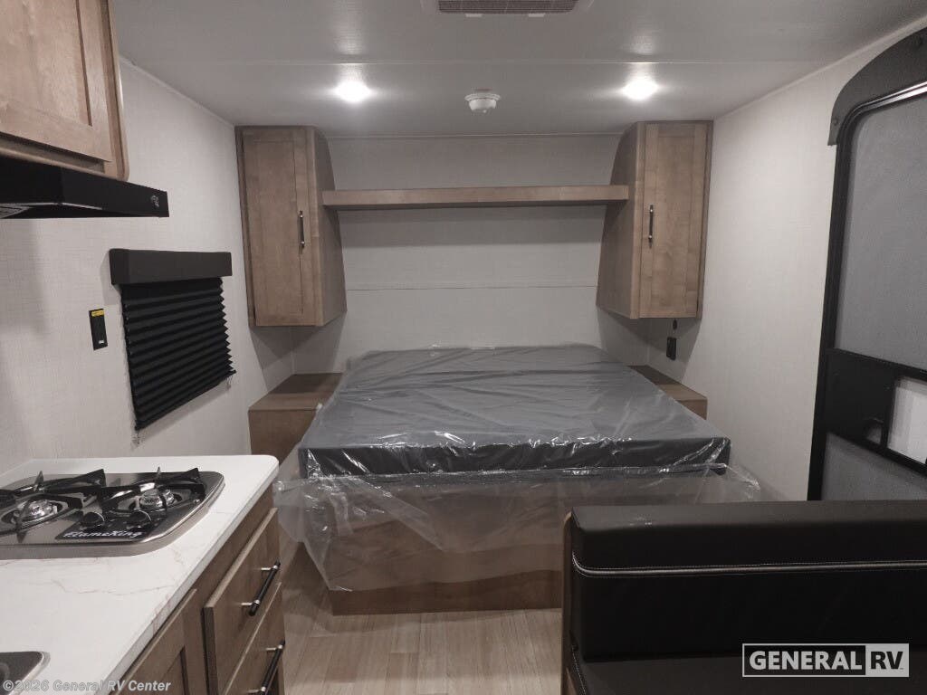 New 2026 Keystone Springdale 1700FQ available in Ocala, Florida