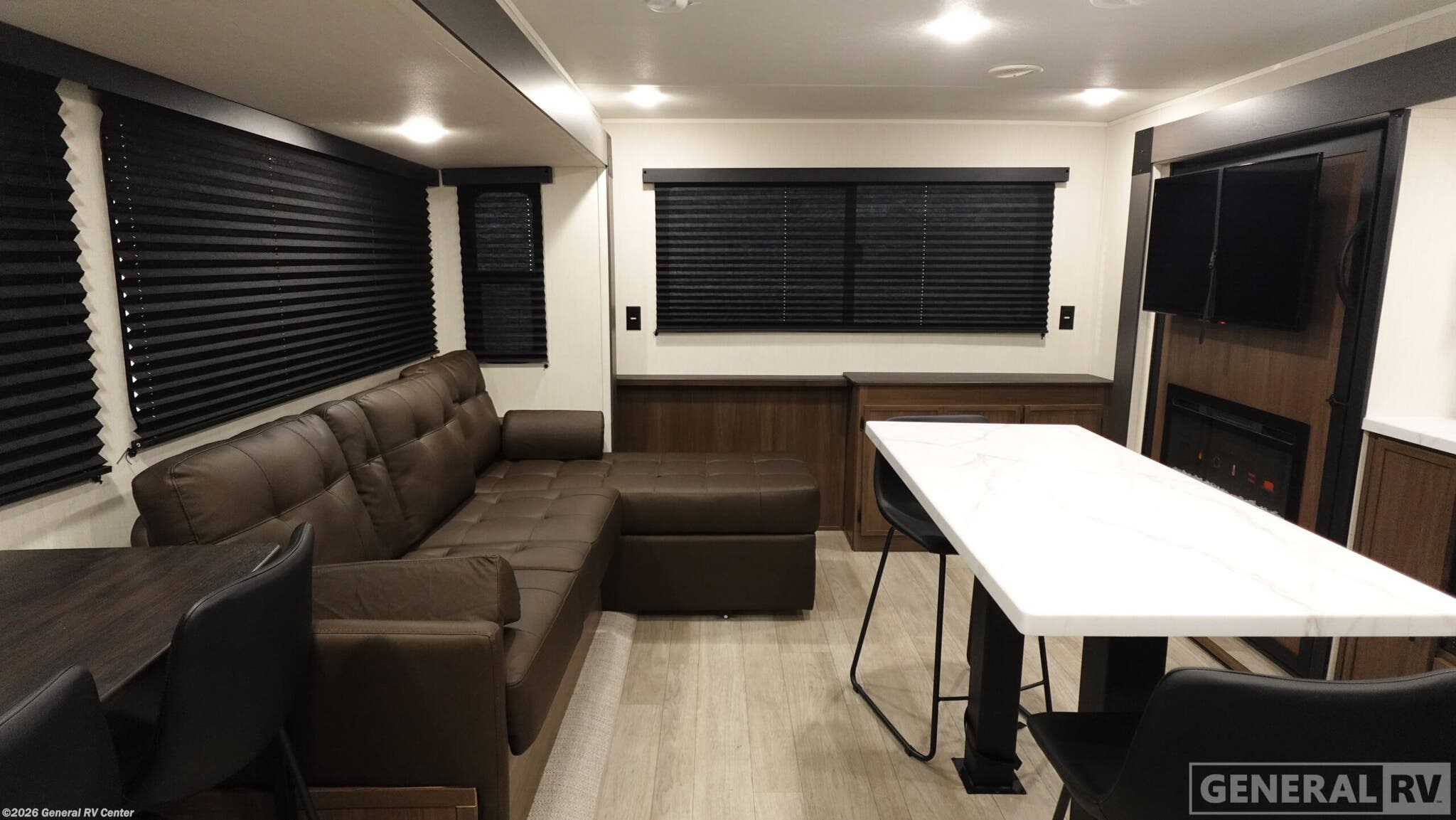 2026 Prime Time Avenger 27REI - New Travel Trailer For Sale by General RV Center in Ocala, Florida