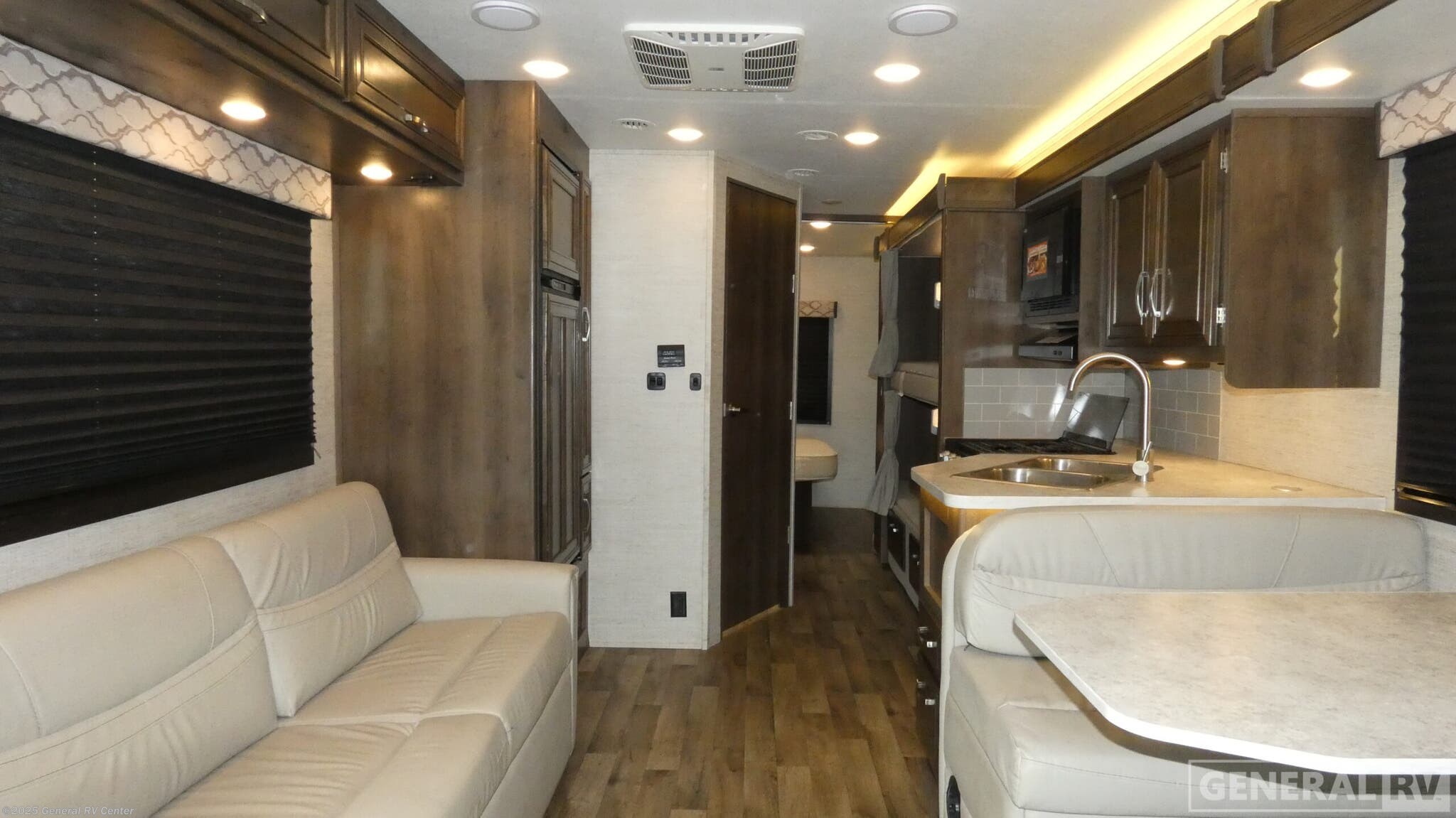 2021 Jayco Redhawk 31F - Used Class C For Sale by General RV Center in Ocala, Florida