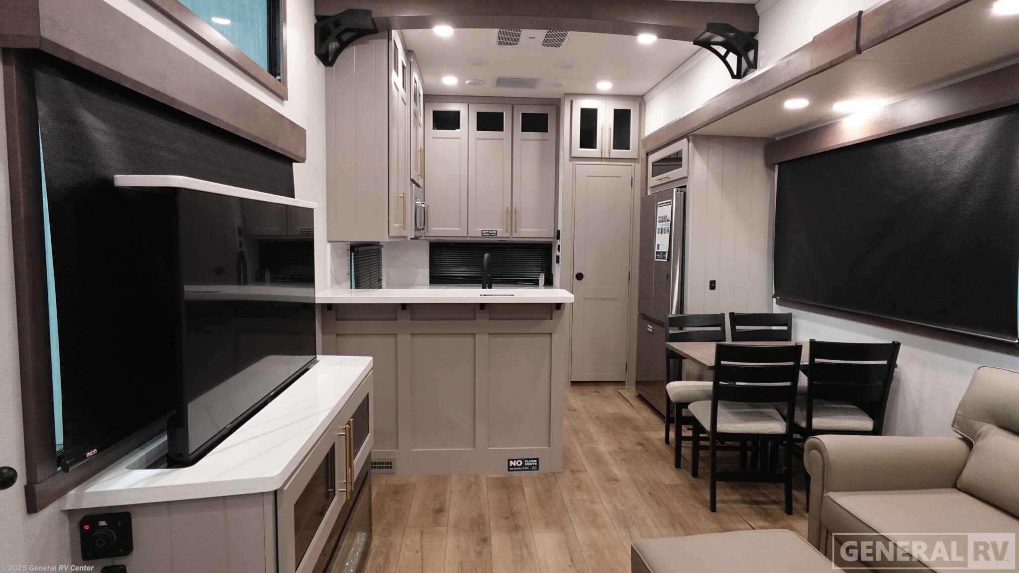 2026 Alliance RV Benchmark 44RKL - New Destination Trailer For Sale by General RV Center in Ocala, Florida