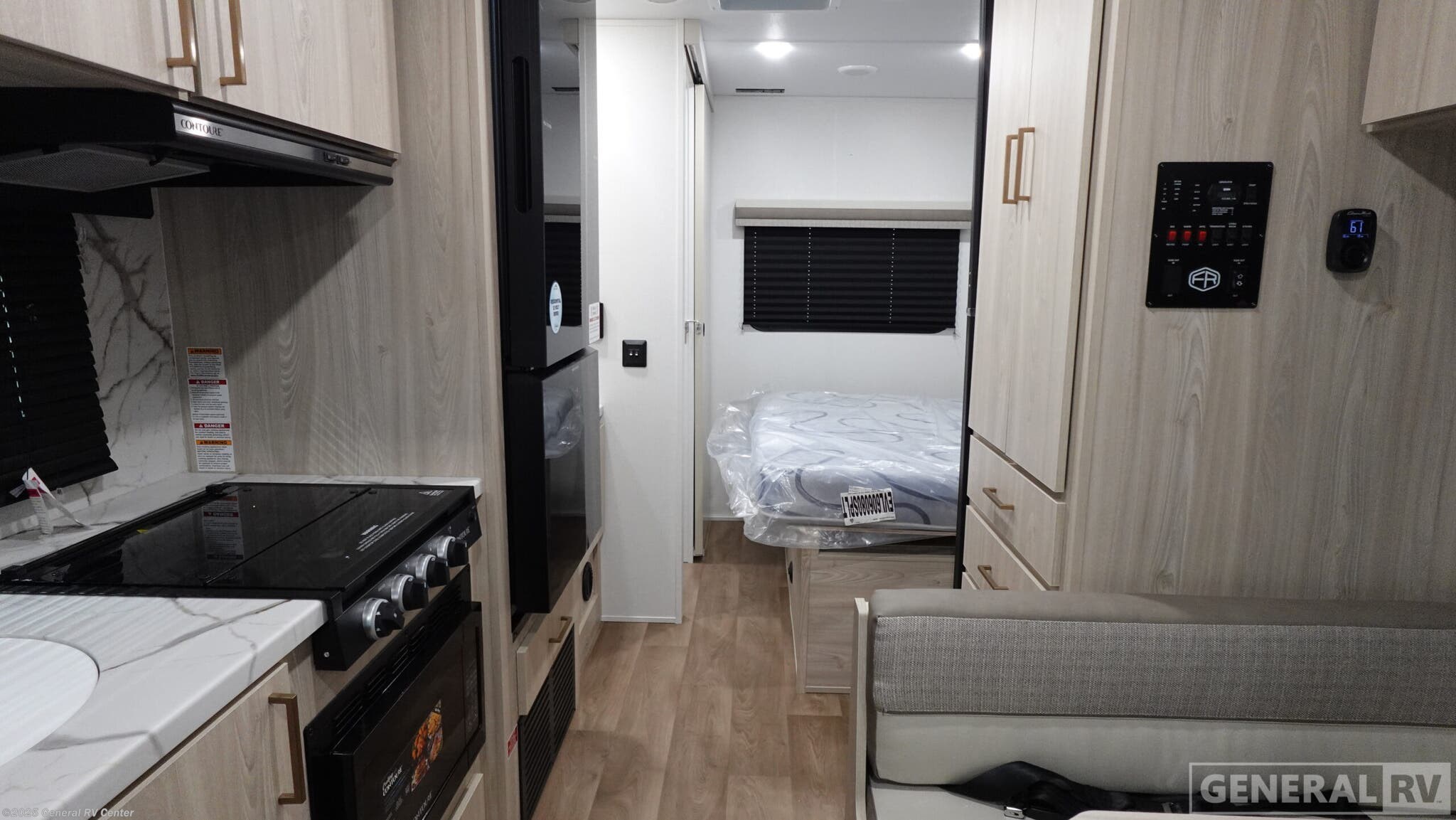 2026 East to West Entrada 220S - New Class C For Sale by General RV Center in Ocala, Florida