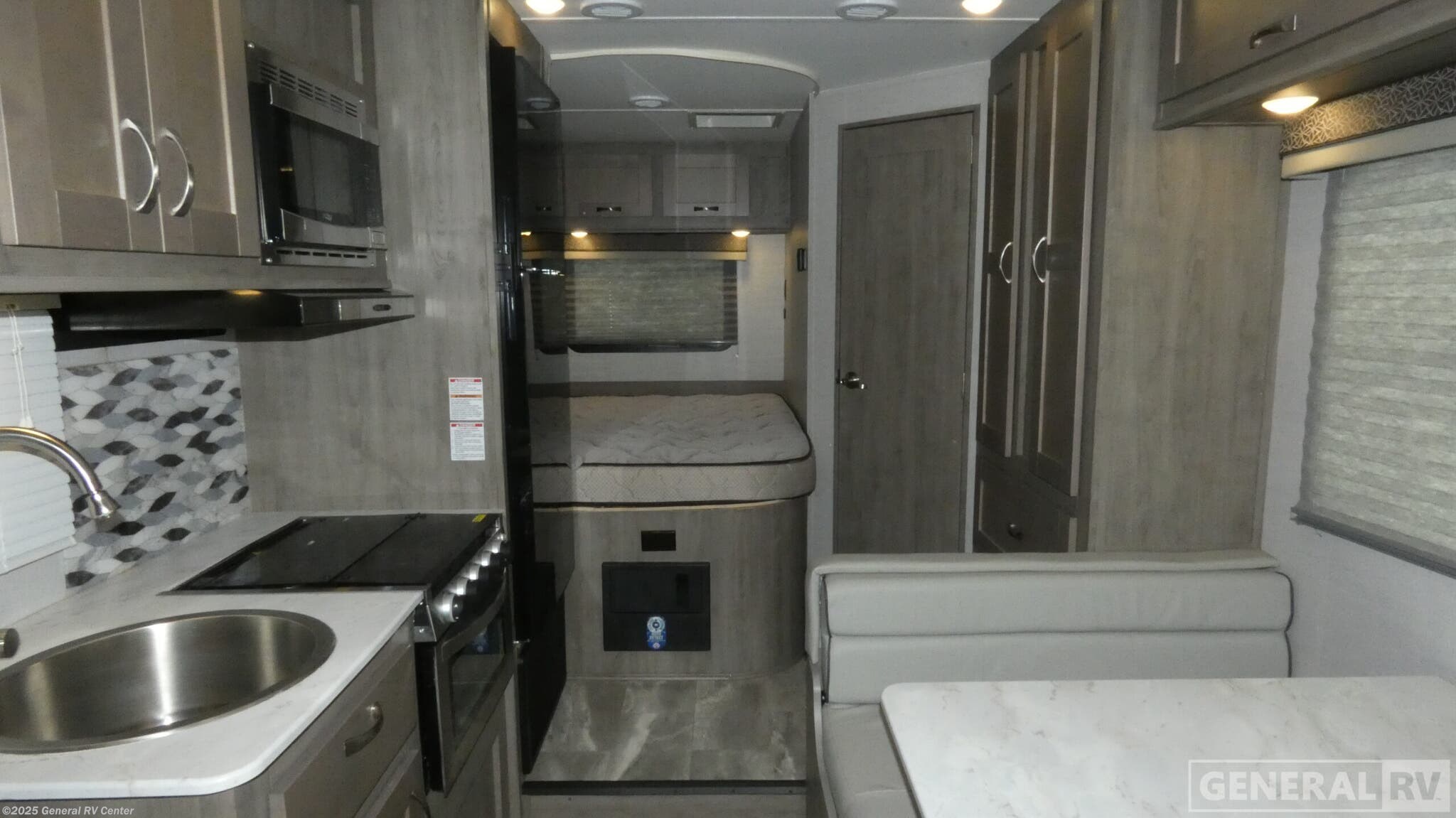 2024 Gulf Stream Conquest 6237LE - Used Travel Trailer For Sale by General RV Center in Ocala, Florida