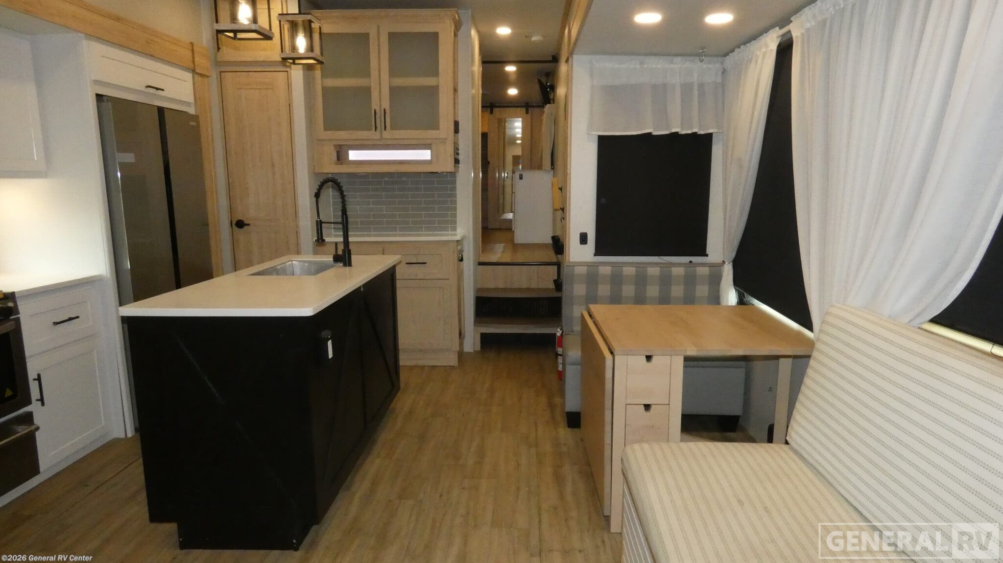 Used 2023 Alliance RV Avenue 36BRM available in Ocala, Florida