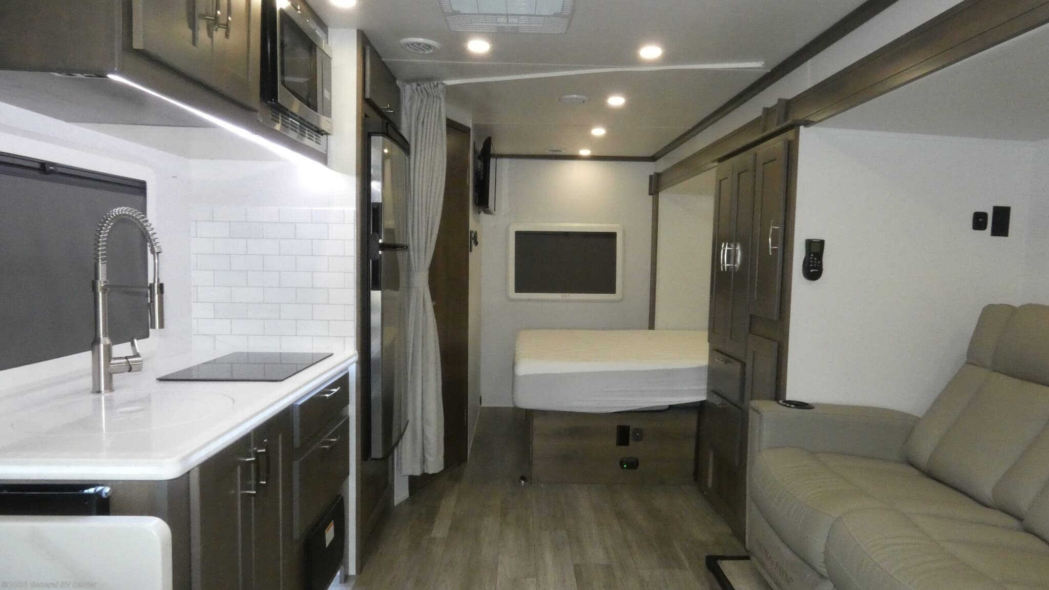 2025 Dynamax Corp ISATA 3 24FW - Used Class C For Sale by General RV Center in Ocala, Florida