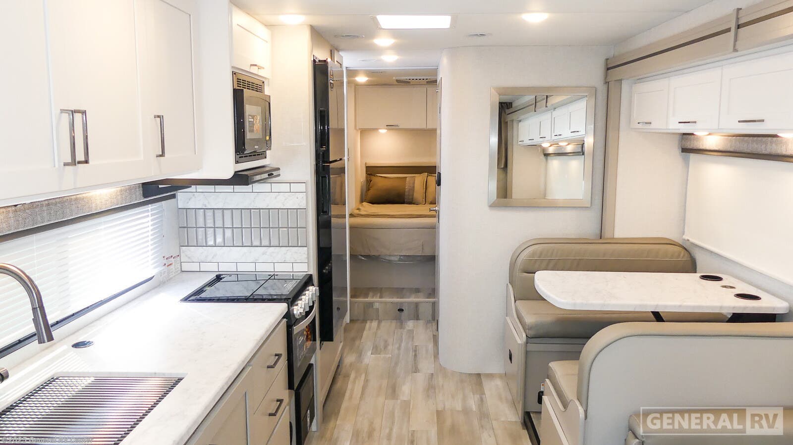2026 Thor Motor Coach Pasadena SH31 - New Class C For Sale by General RV Center in Ocala, Florida