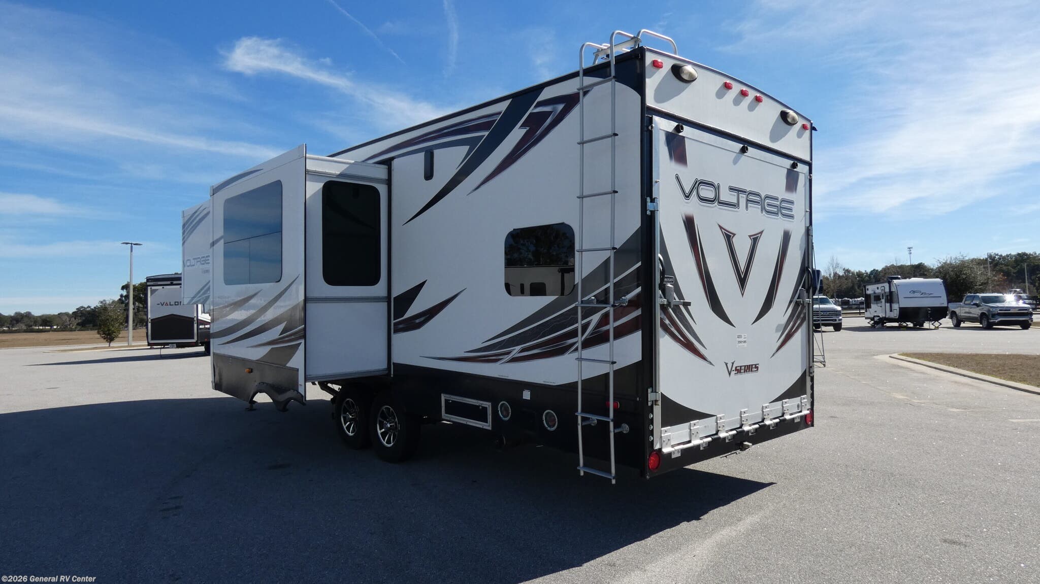 2014 Voltage V SERIES 3005 by Dutchmen from General RV Center in Ocala, Florida