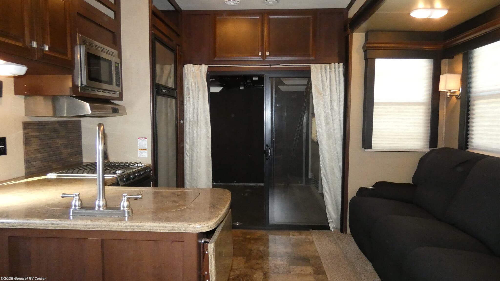 2014 Dutchmen Voltage V SERIES 3005 - Used Fifth Wheel For Sale by General RV Center in Ocala, Florida