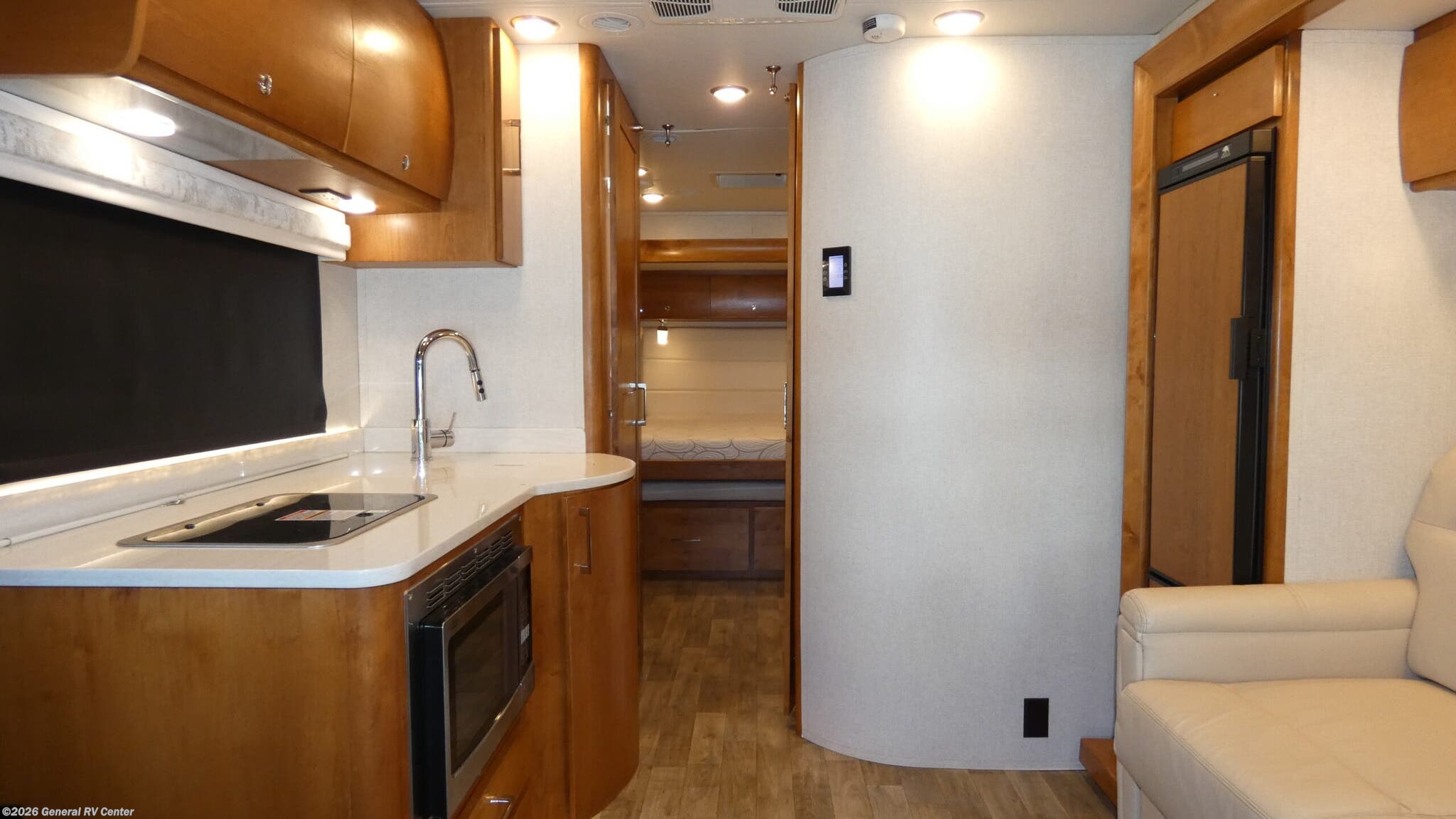 2019 Tiffin Wayfarer 24BW - Used Class C For Sale by General RV Center in Ocala, Florida