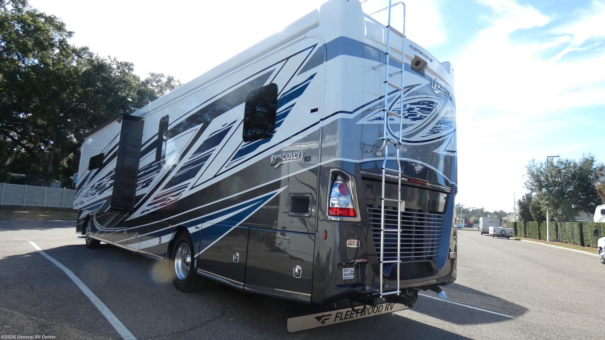 2026 Discovery LXE 40G by Fleetwood from General RV Center in Ocala, Florida