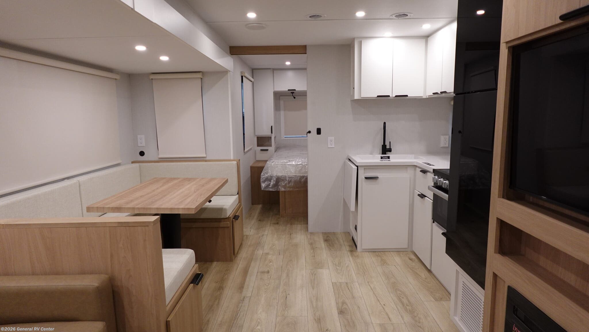 New 2026 Winnebago Thrive 28BHS available in Ocala, Florida