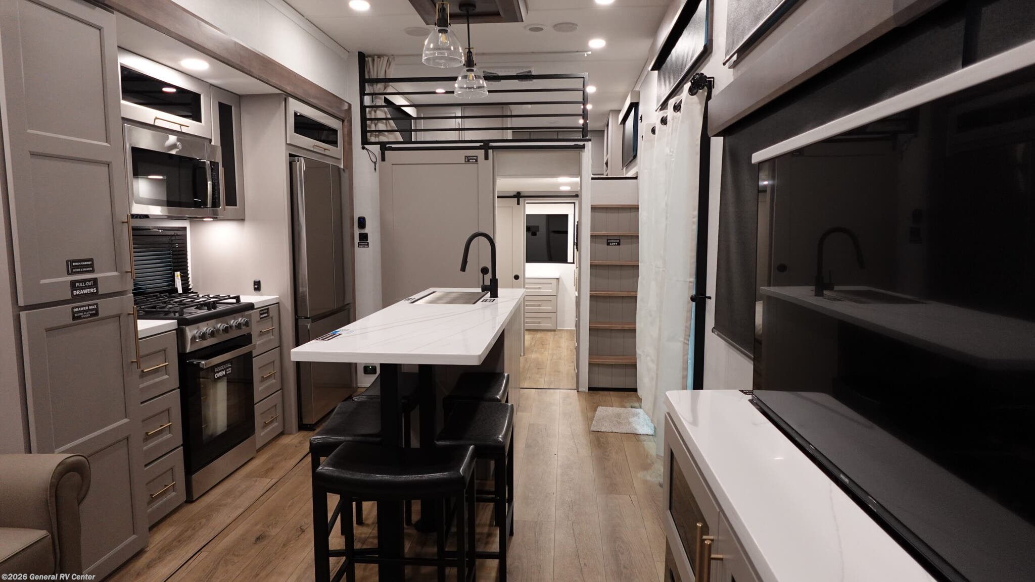 New 2026 Alliance RV Benchmark 44LFT available in Ocala, Florida