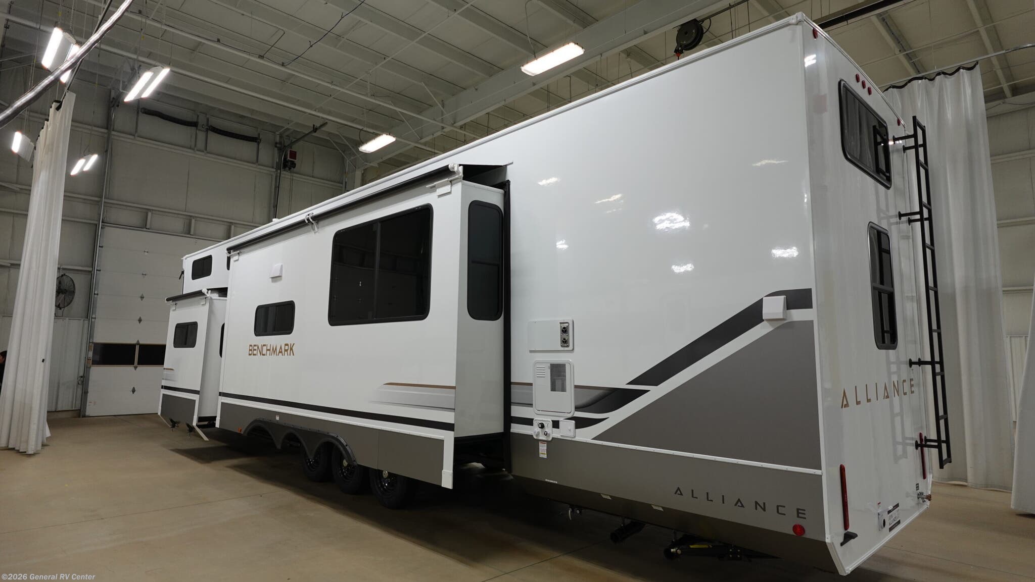 2026 Benchmark 44LFT by Alliance RV from General RV Center in Ocala, Florida
